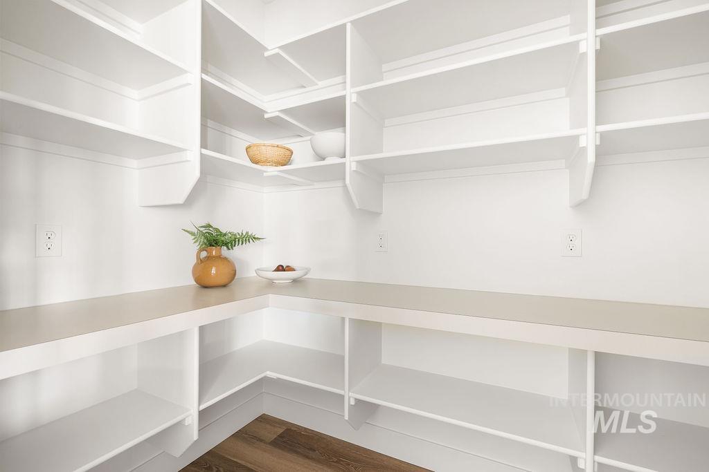 2635 E Cavern Way, Meridian, Idaho 83642, 5 Bedrooms, 3.5 Bathrooms, Residential For Sale, Price $999,900, 98978986