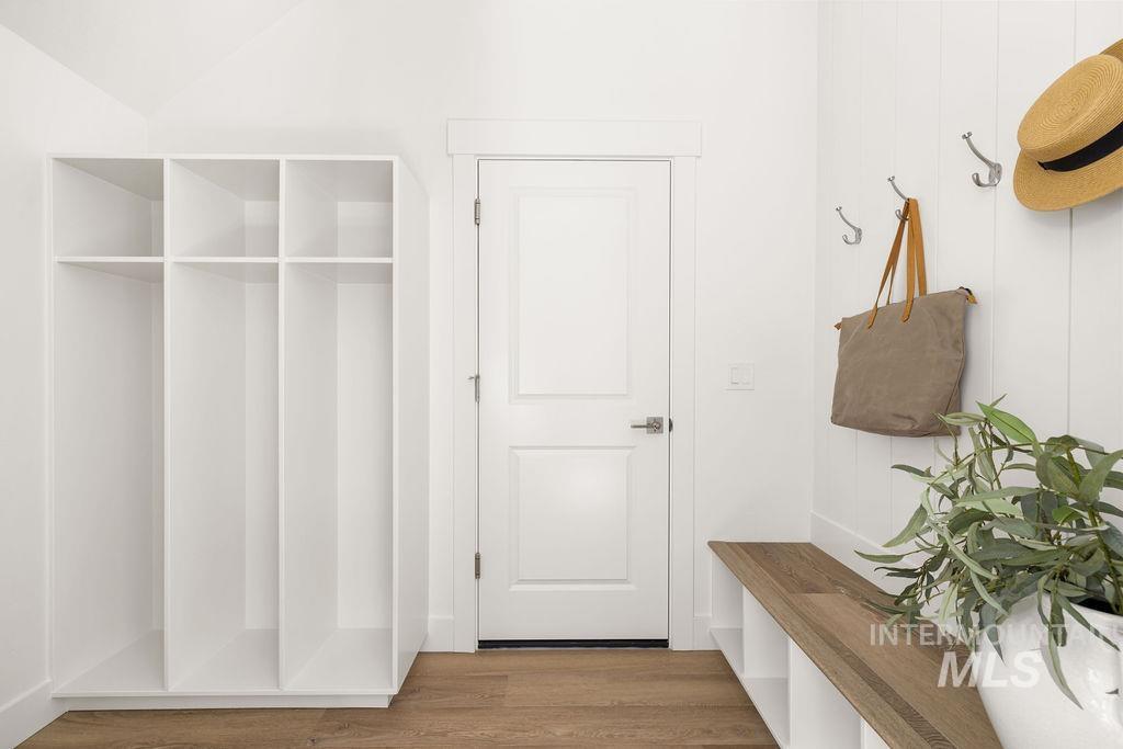 2635 E Cavern Way, Meridian, Idaho 83642, 5 Bedrooms, 3.5 Bathrooms, Residential For Sale, Price $999,900, 98978986