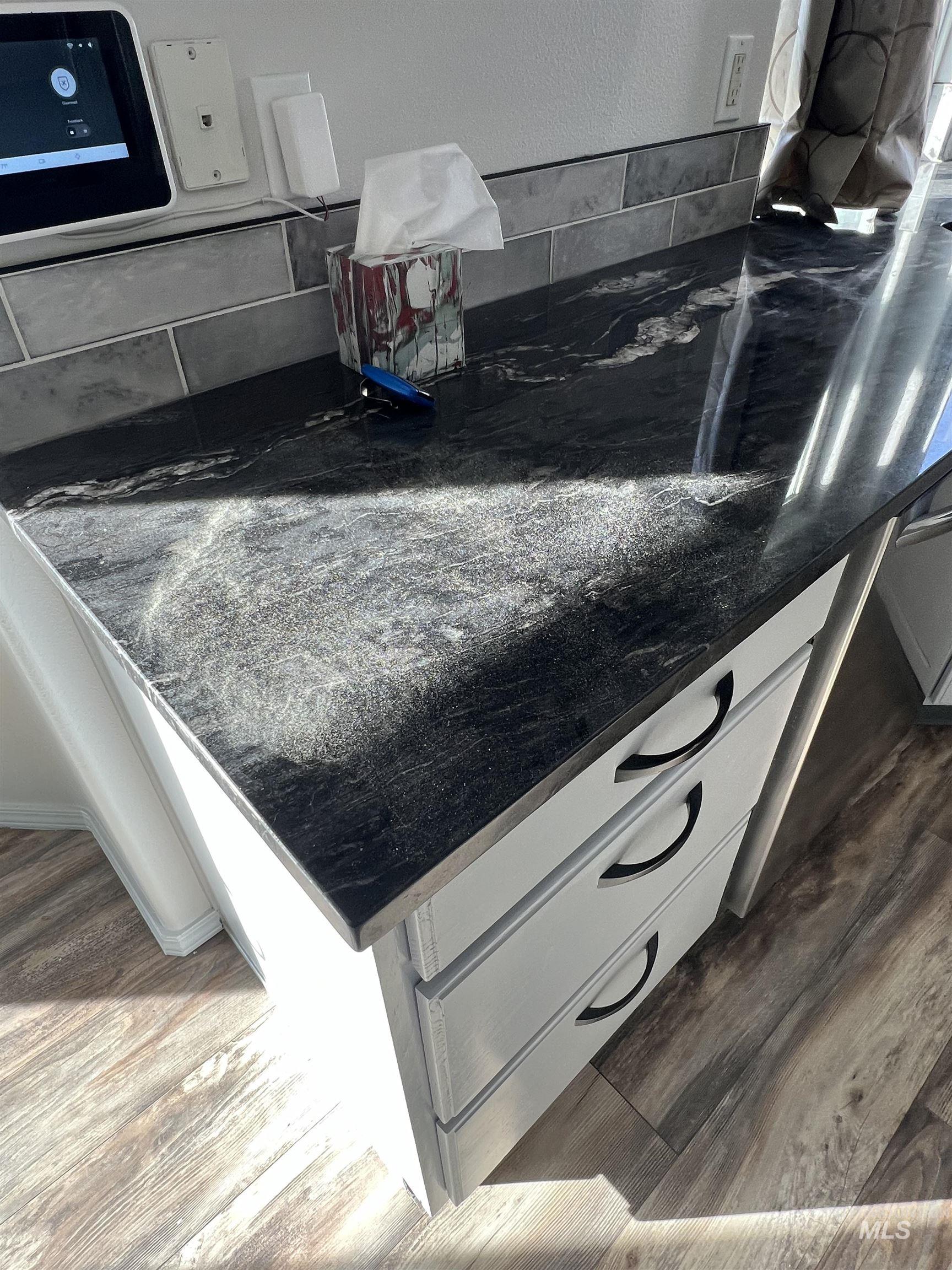 1065 E Fossilstone CT, Kuna, Idaho 83634, 3 Bedrooms, 2 Bathrooms, Residential For Sale, Price $415,000,MLS 98978990