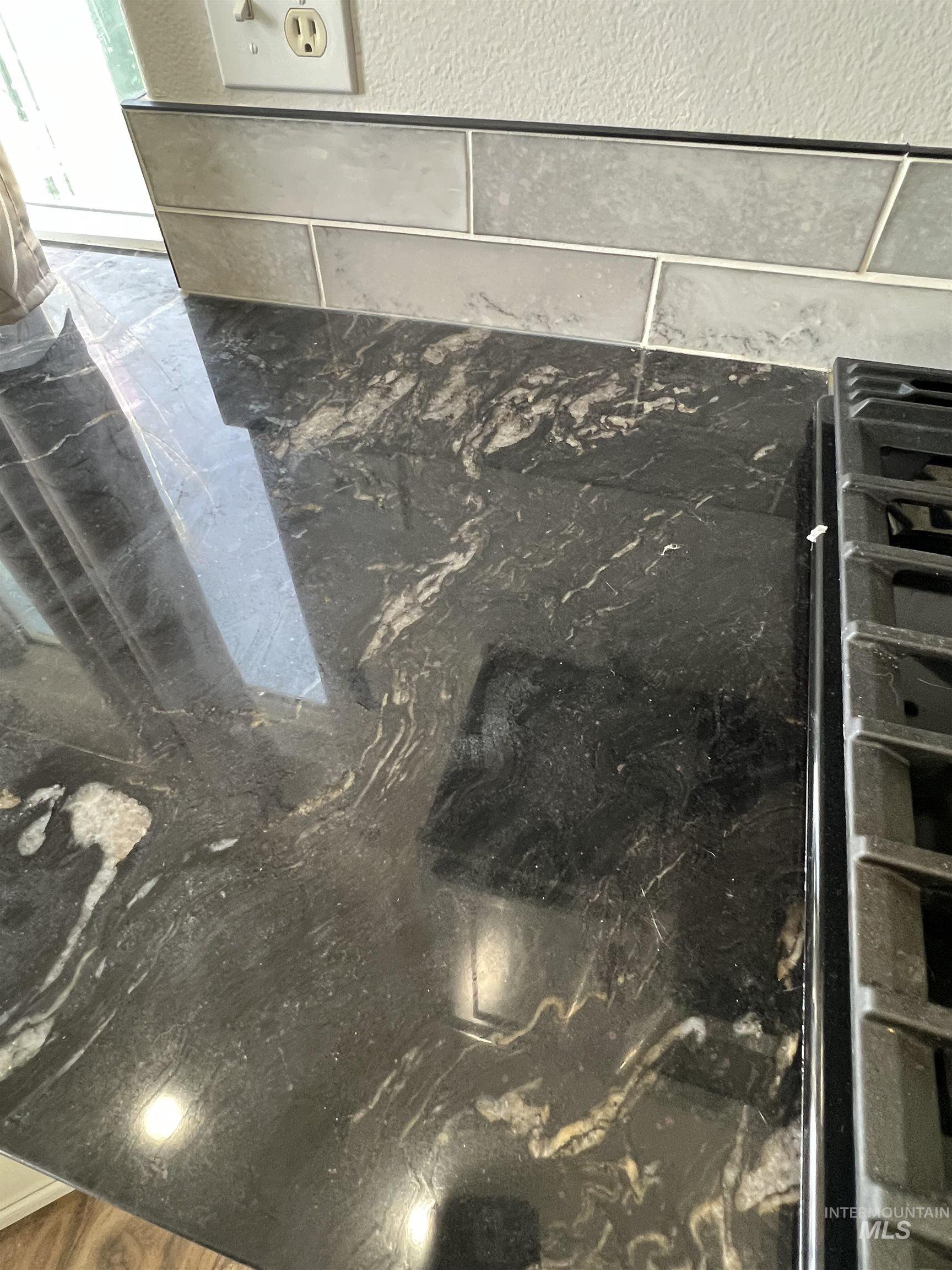 1065 E Fossilstone CT, Kuna, Idaho 83634, 3 Bedrooms, 2 Bathrooms, Residential For Sale, Price $415,000,MLS 98978990