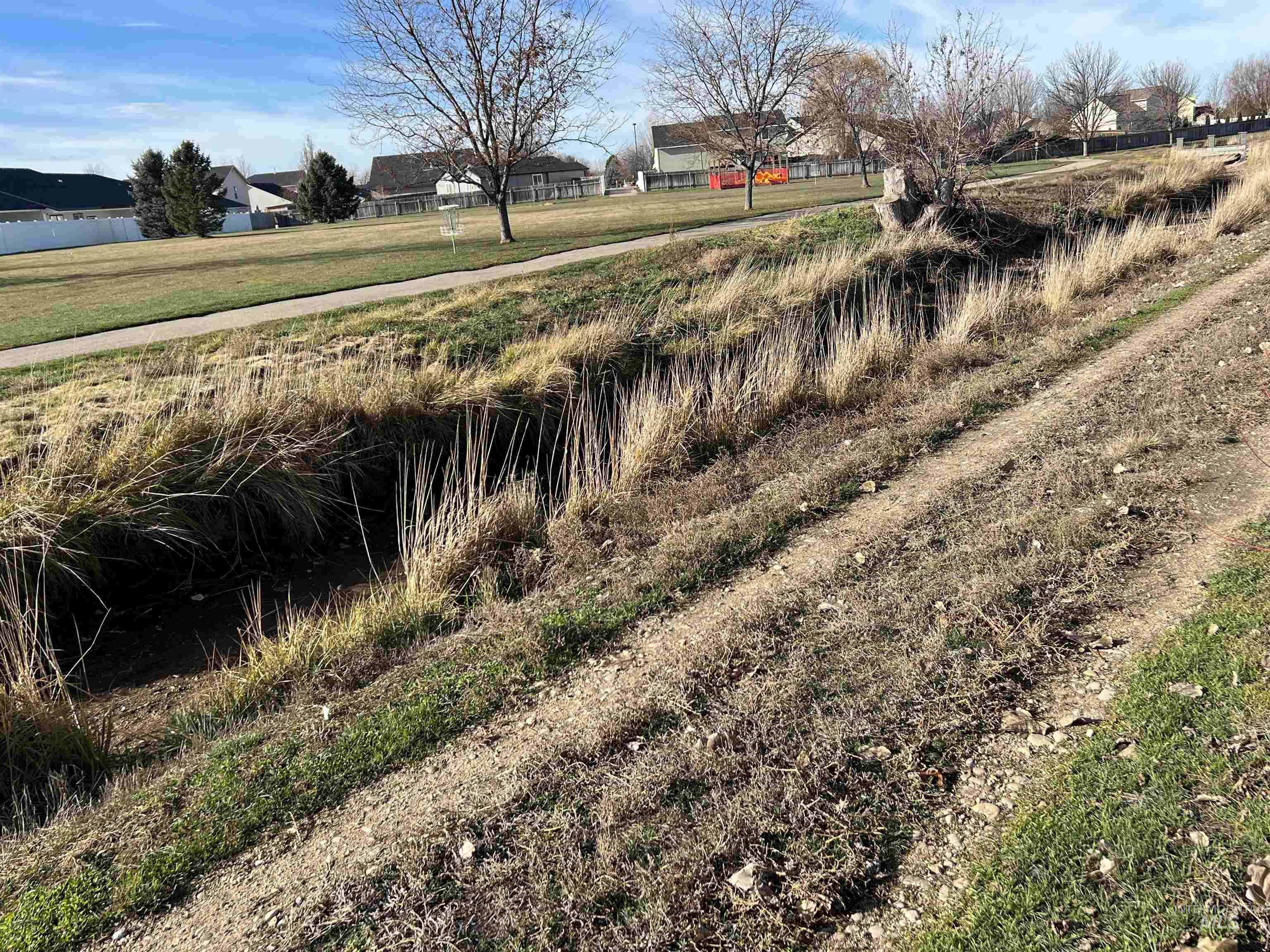 1065 E Fossilstone CT, Kuna, Idaho 83634, 3 Bedrooms, 2 Bathrooms, Residential For Sale, Price $415,000,MLS 98978990