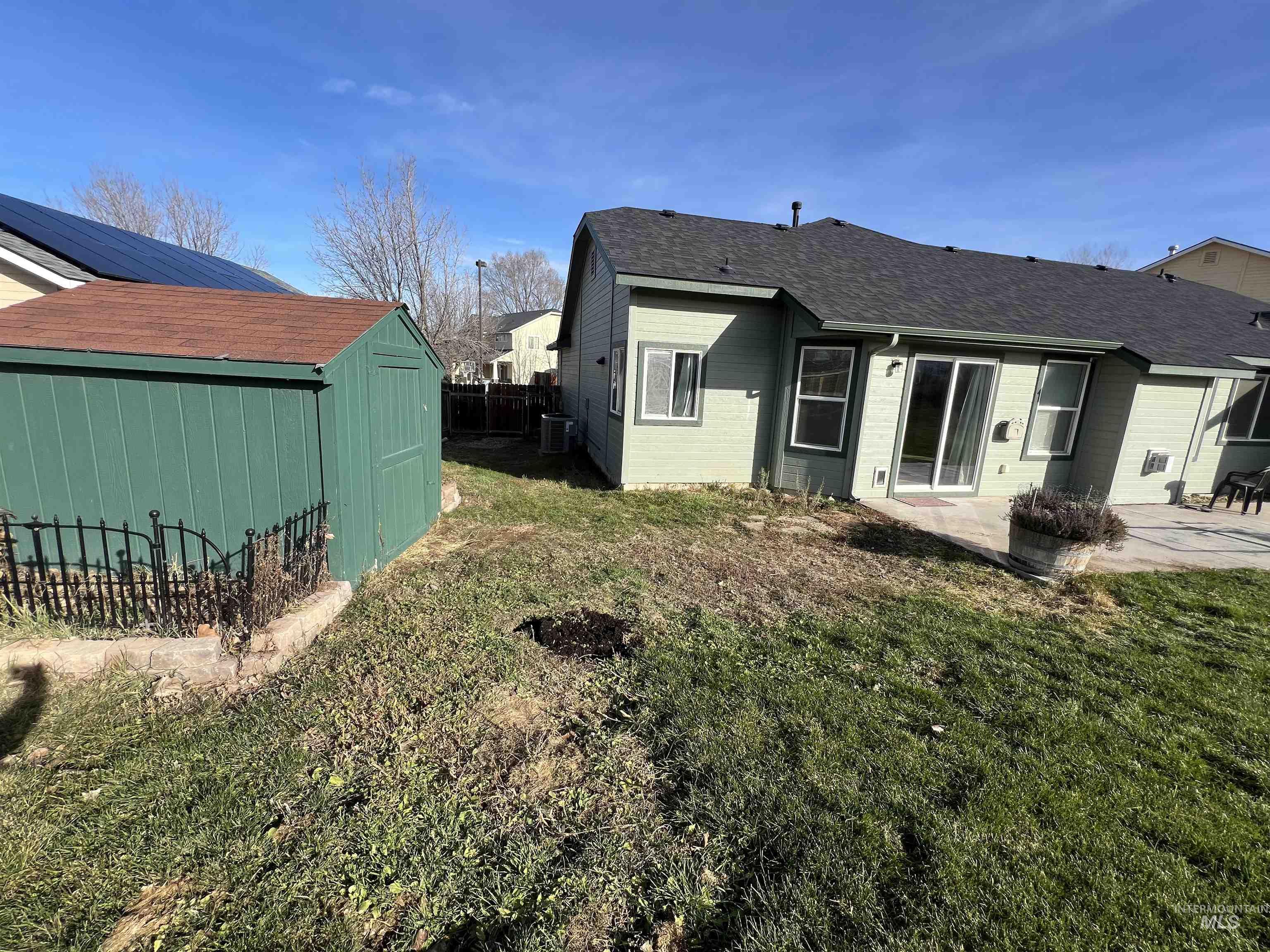 1065 E Fossilstone CT, Kuna, Idaho 83634, 3 Bedrooms, 2 Bathrooms, Residential For Sale, Price $415,000,MLS 98978990