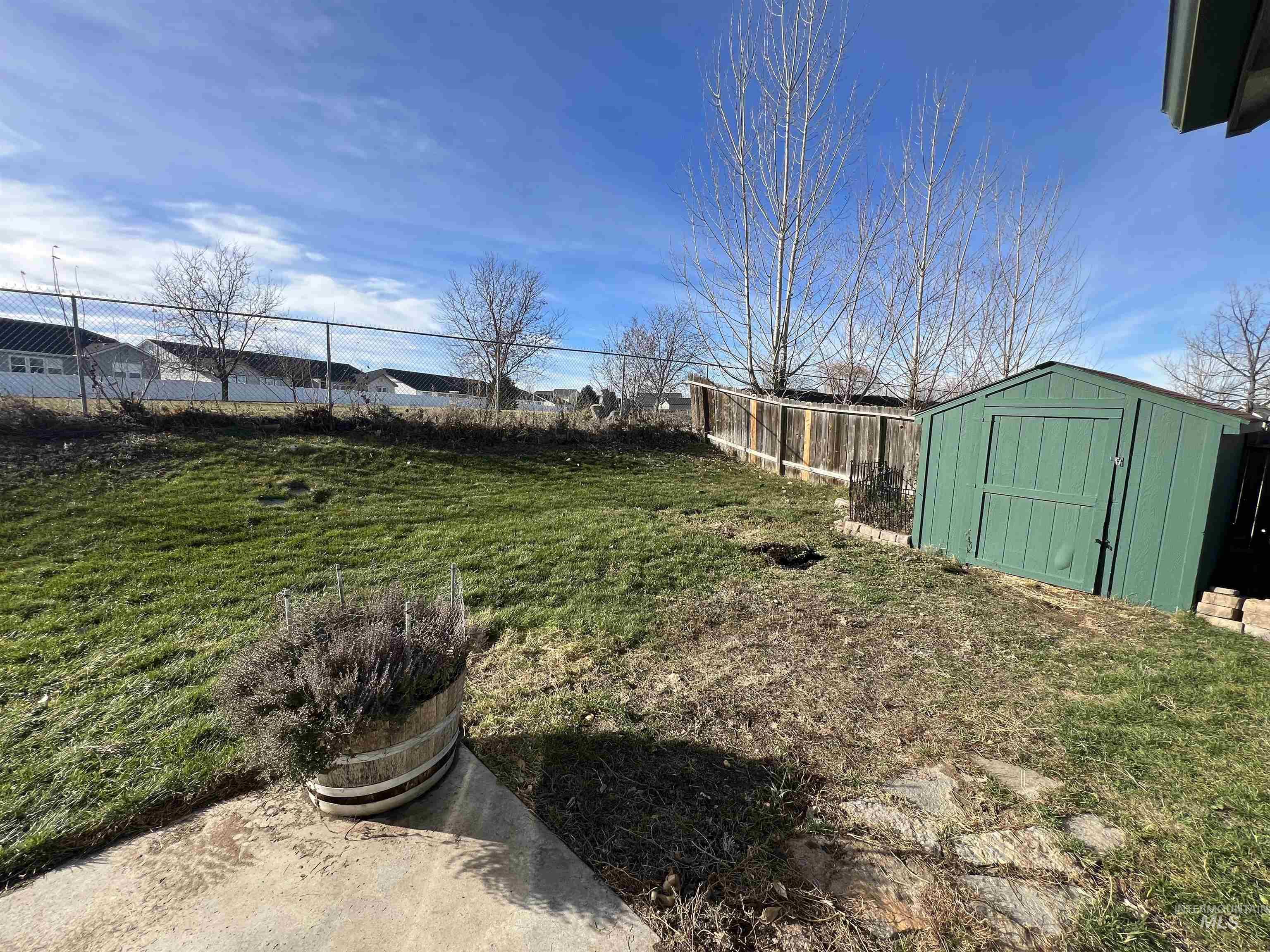 1065 E Fossilstone CT, Kuna, Idaho 83634, 3 Bedrooms, 2 Bathrooms, Residential For Sale, Price $415,000,MLS 98978990