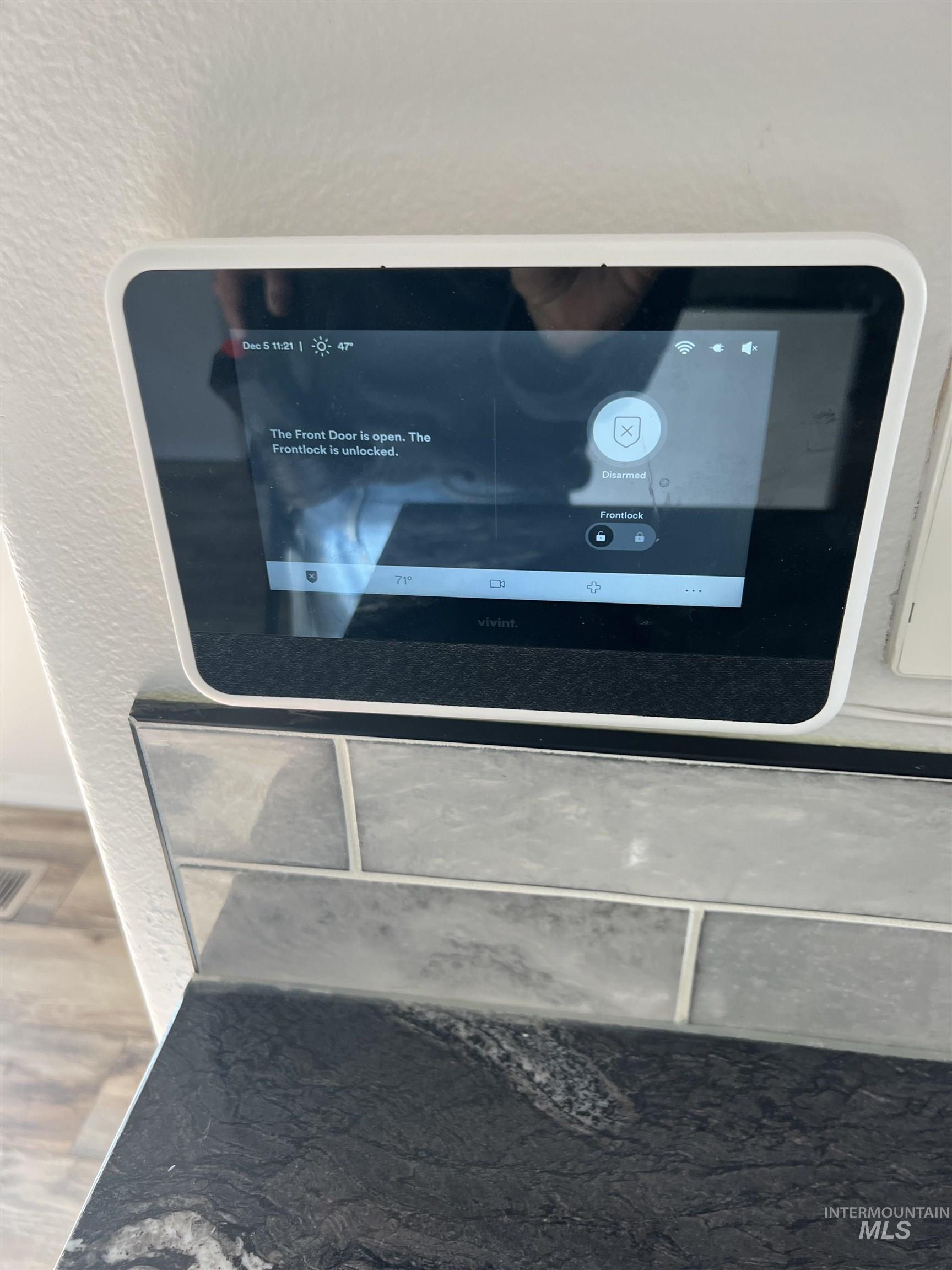 1065 E Fossilstone CT, Kuna, Idaho 83634, 3 Bedrooms, 2 Bathrooms, Residential For Sale, Price $415,000,MLS 98978990