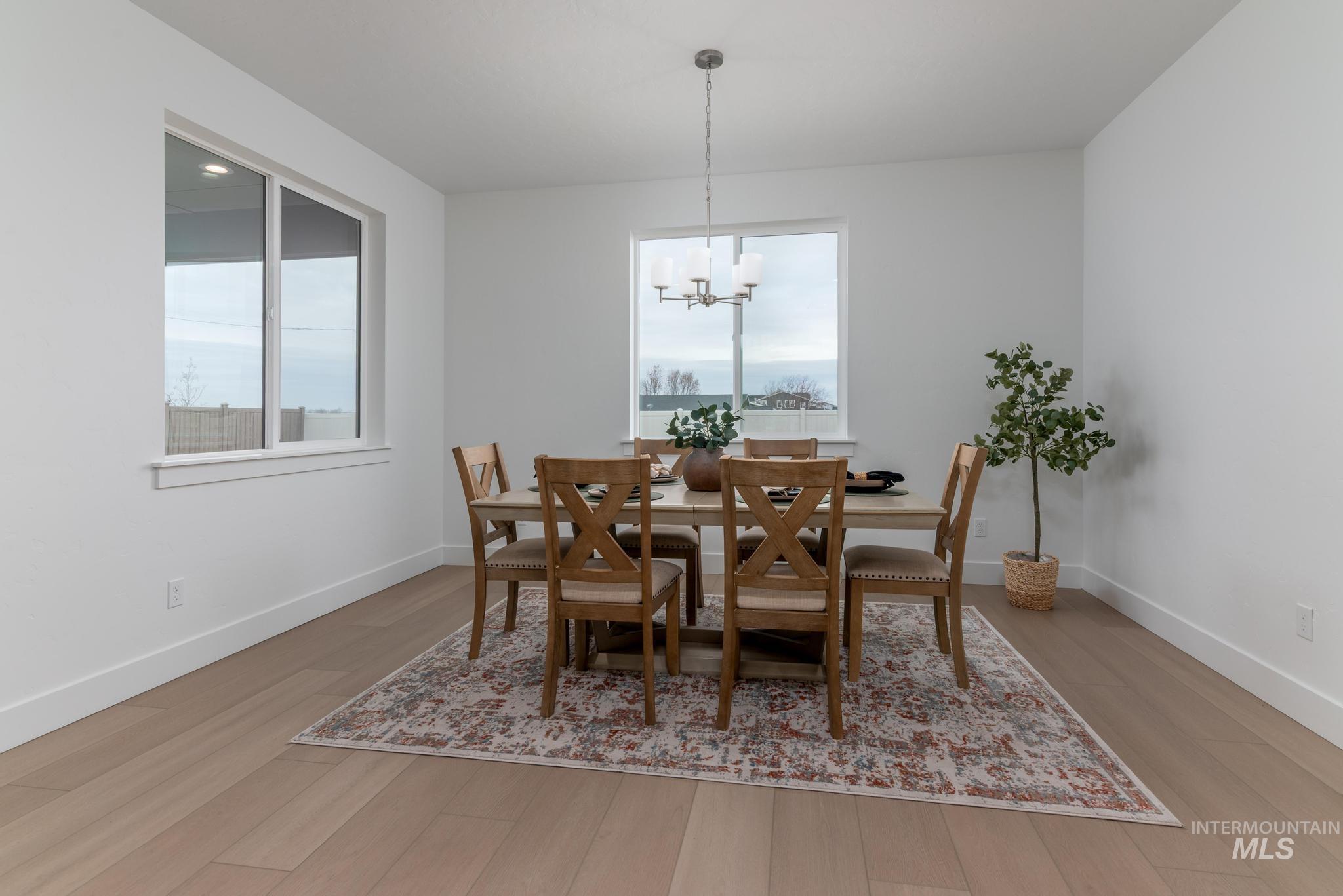 2606 N Morehouse Ave, Eagle, Idaho 83616, 3 Bedrooms, 2 Bathrooms, Residential For Sale, Price $674,000,MLS 98978991