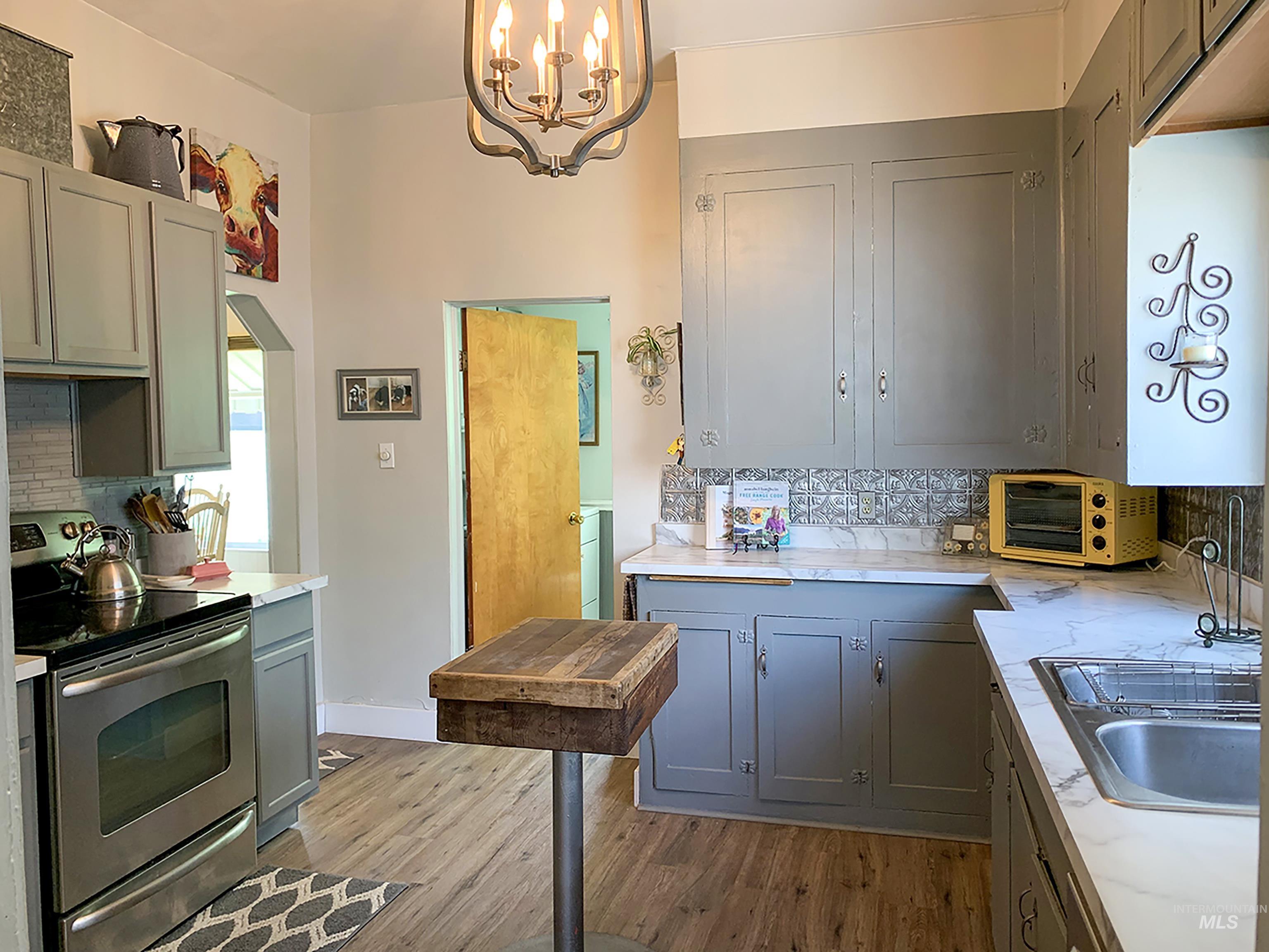 1213 2nd AVE S, Payette, Idaho 83661, 2 Bedrooms, 1 Bathroom, Residential For Sale, Price $325,000,MLS 98978995