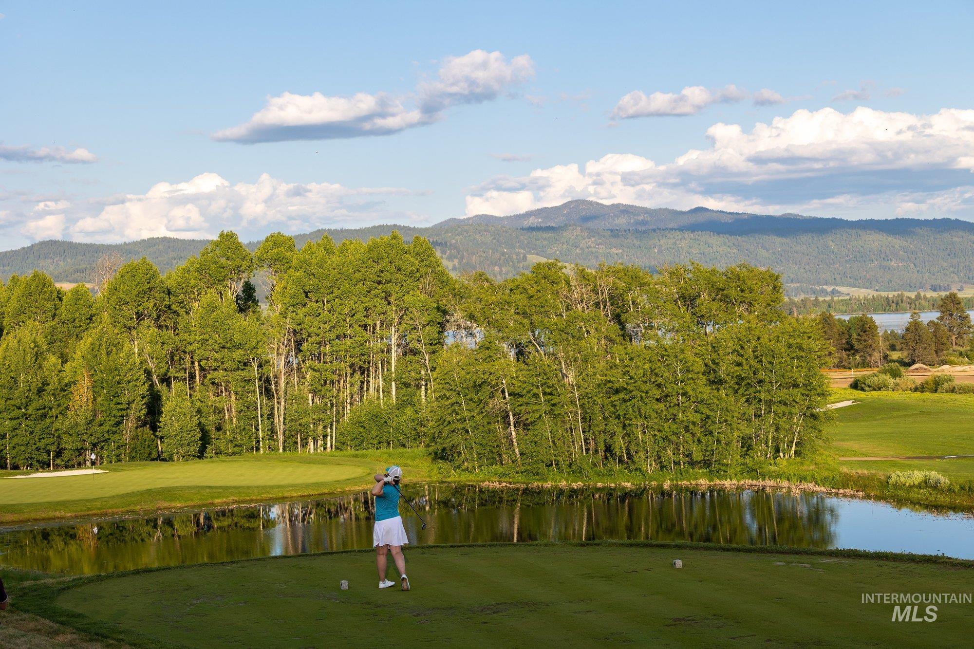 75 Arling Center, Donnelly, Idaho 83615, 1 Bathroom, Residential For Sale, Price $399,000,MLS 98978997