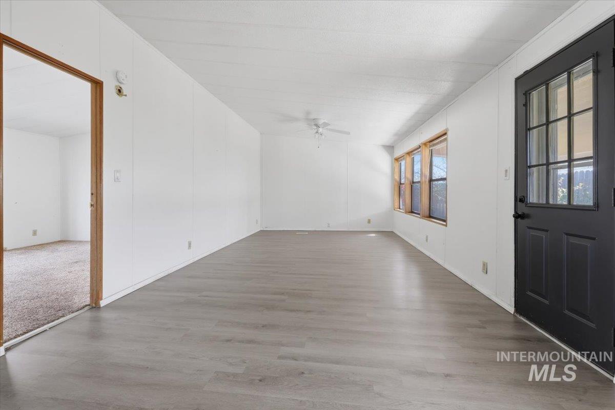 10659 Palm, Boise, Idaho 83717, 3 Bedrooms, 2 Bathrooms, Residential For Sale, Price $310,500,MLS 98979000