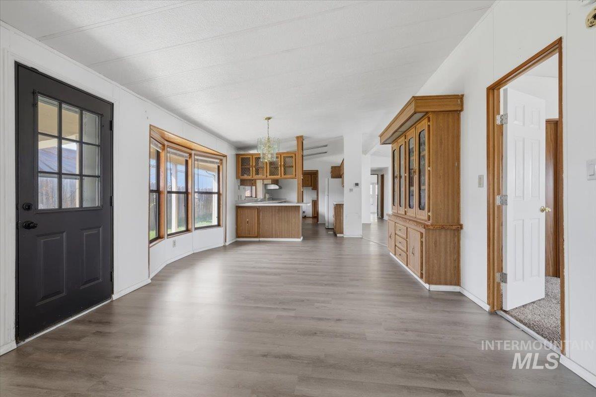 10659 Palm, Boise, Idaho 83717, 3 Bedrooms, 2 Bathrooms, Residential For Sale, Price $310,500,MLS 98979000