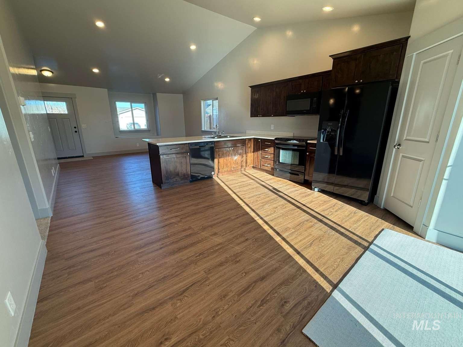 551 Conat Ave, Burley, Idaho 83318, 3 Bedrooms, 2 Bathrooms, Residential For Sale, Price $319,900,MLS 98979001