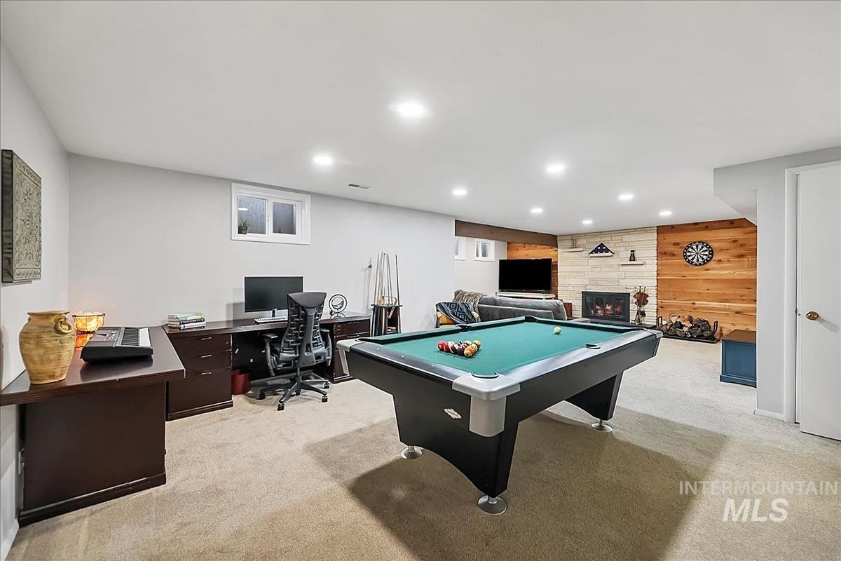 6006 W Poplar Dr, Boise, Idaho 83704, 5 Bedrooms, 3 Bathrooms, Residential For Sale, Price $715,000, 98979002