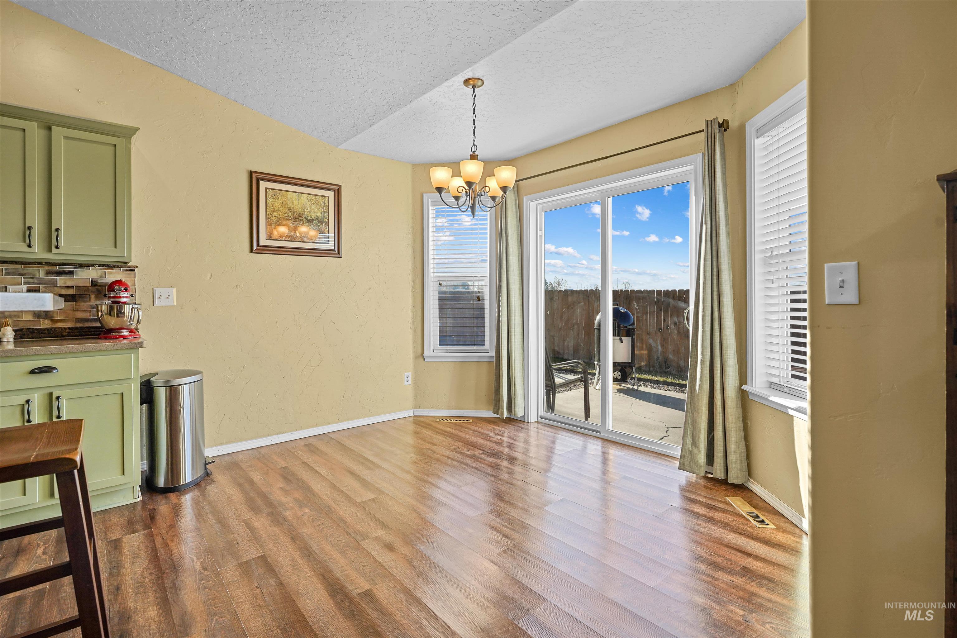 350 W 2nd, Hazelton, Idaho 83335, 4 Bedrooms, 2 Bathrooms, Residential For Sale, Price $350,000,MLS 98979004