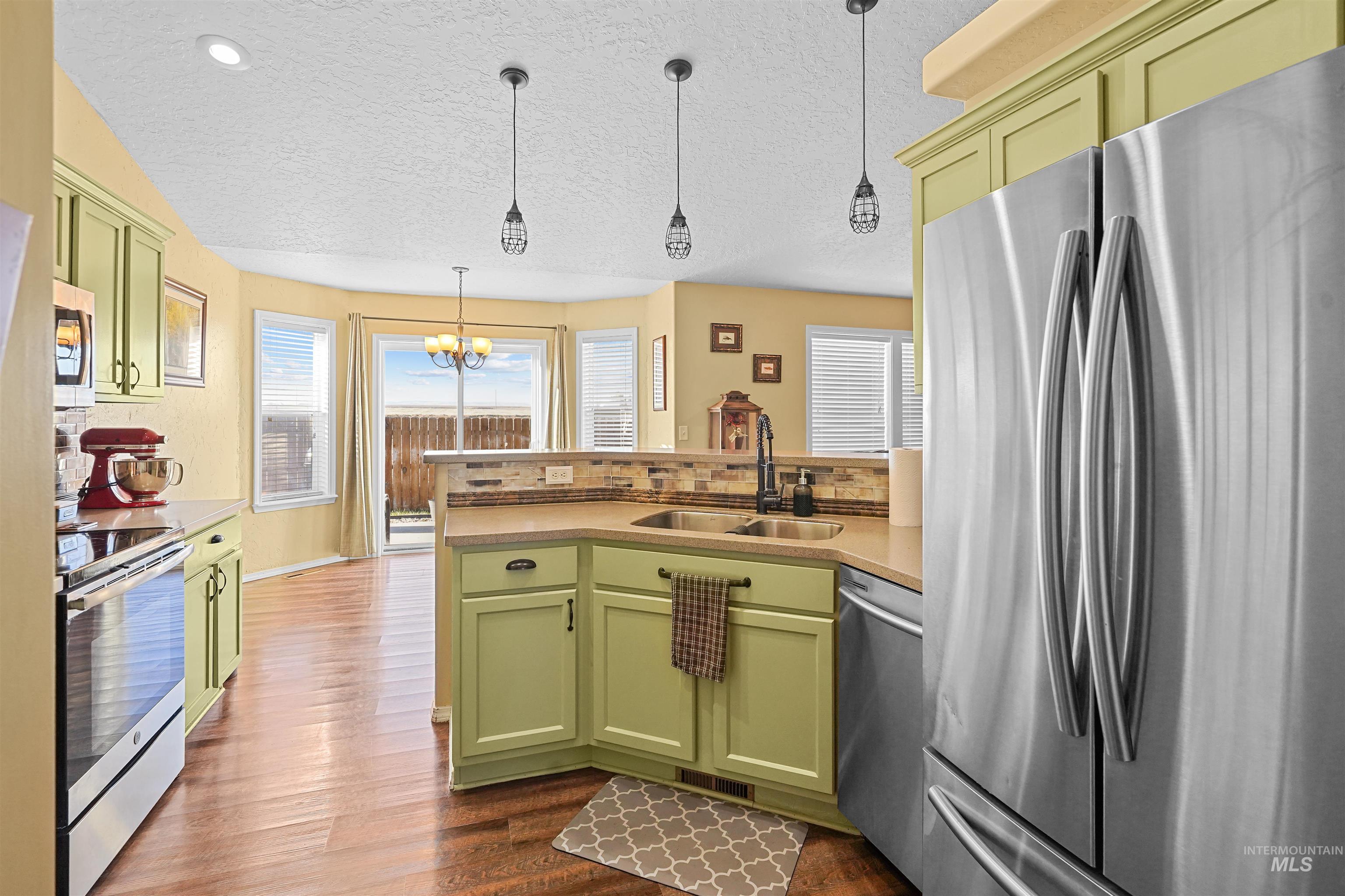 350 W 2nd, Hazelton, Idaho 83335, 4 Bedrooms, 2 Bathrooms, Residential For Sale, Price $350,000,MLS 98979004