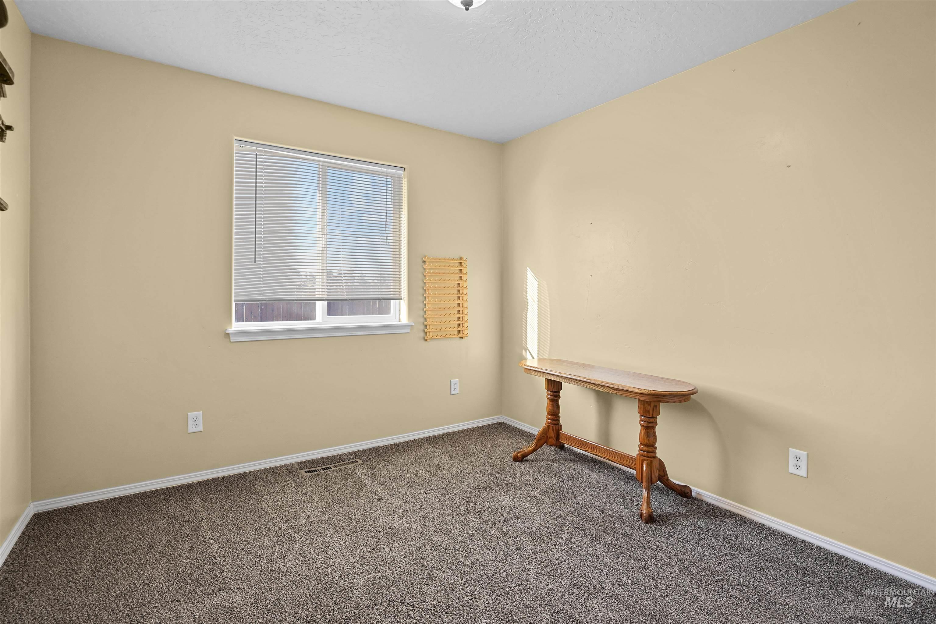 350 W 2nd, Hazelton, Idaho 83335, 4 Bedrooms, 2 Bathrooms, Residential For Sale, Price $350,000,MLS 98979004