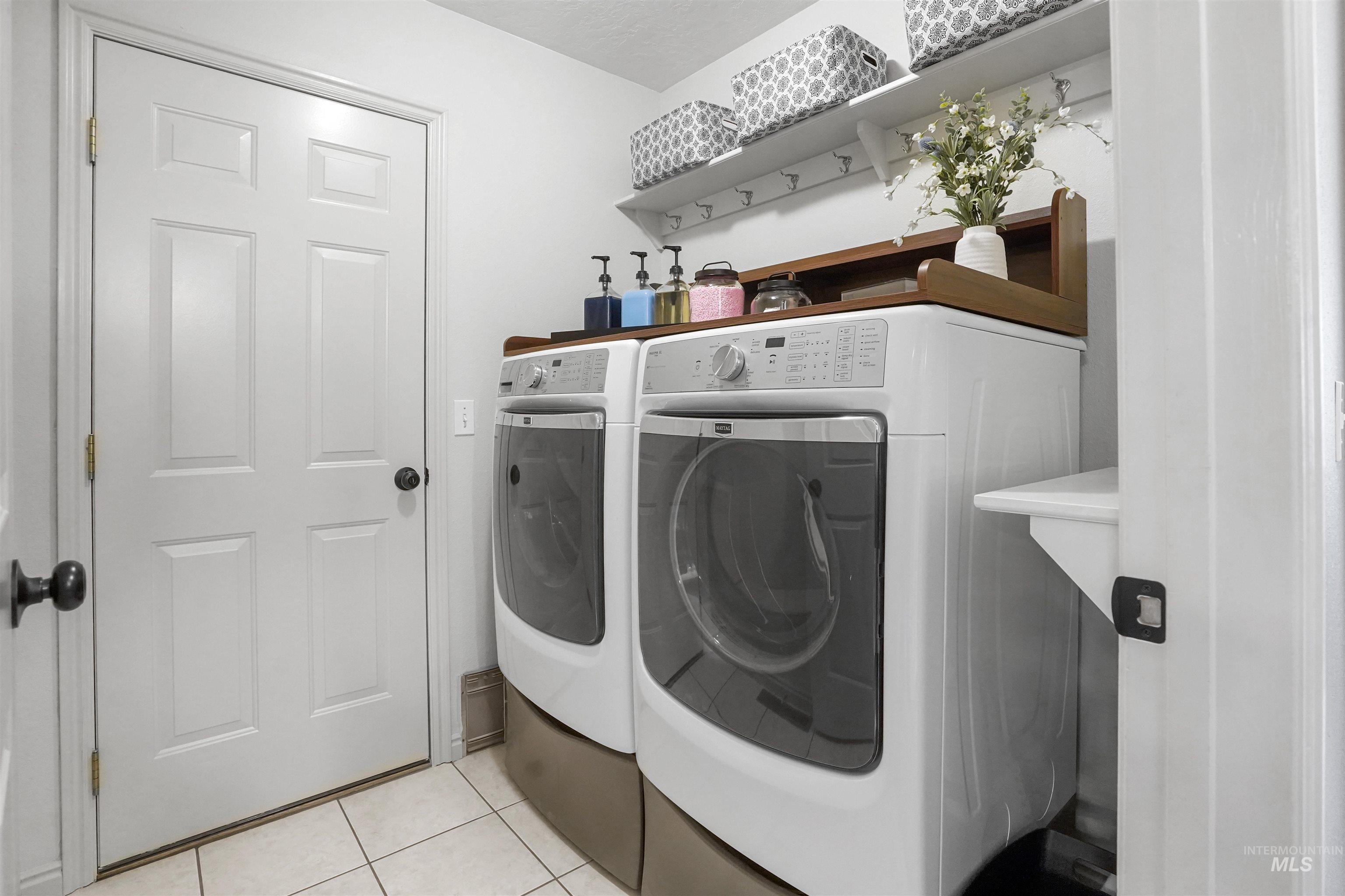 72 Pelican Drive, Rupert, Idaho 83350, 5 Bedrooms, 3 Bathrooms, Residential For Sale, Price $575,000, 98979005