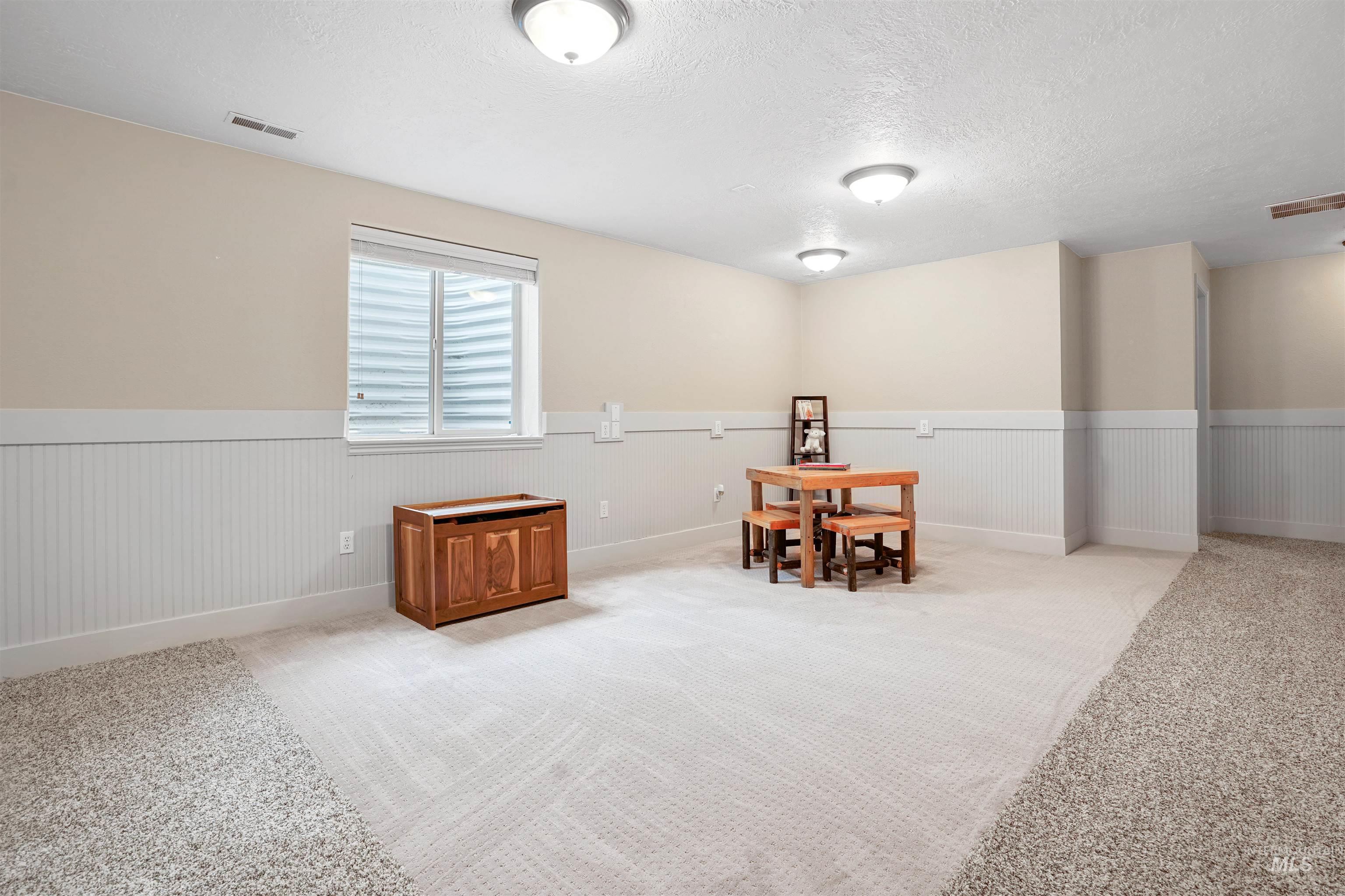 72 Pelican Drive, Rupert, Idaho 83350, 5 Bedrooms, 3 Bathrooms, Residential For Sale, Price $575,000, 98979005