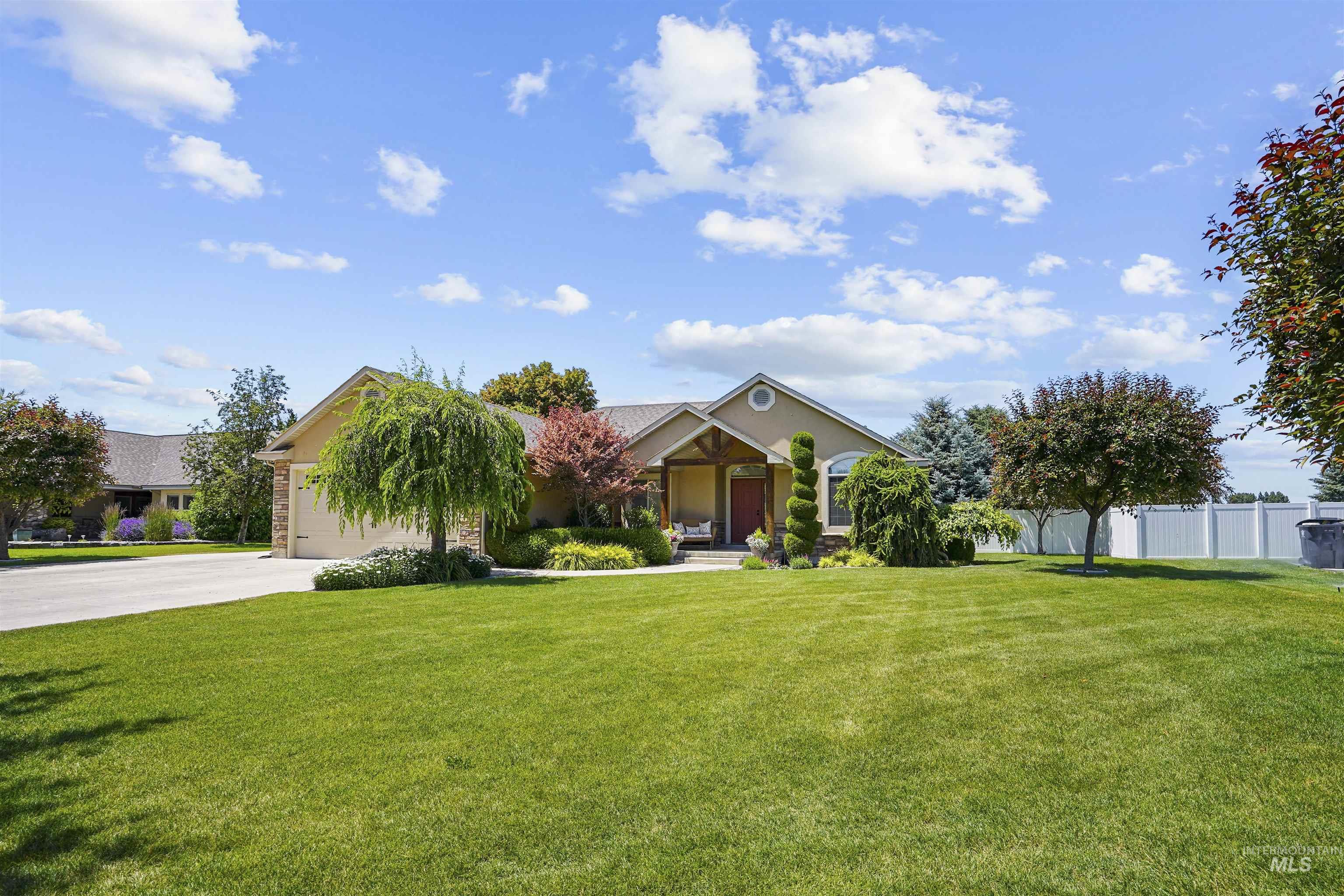 72 Pelican Drive, Rupert, Idaho 83350, 5 Bedrooms, 3 Bathrooms, Residential For Sale, Price $575,000, 98979005