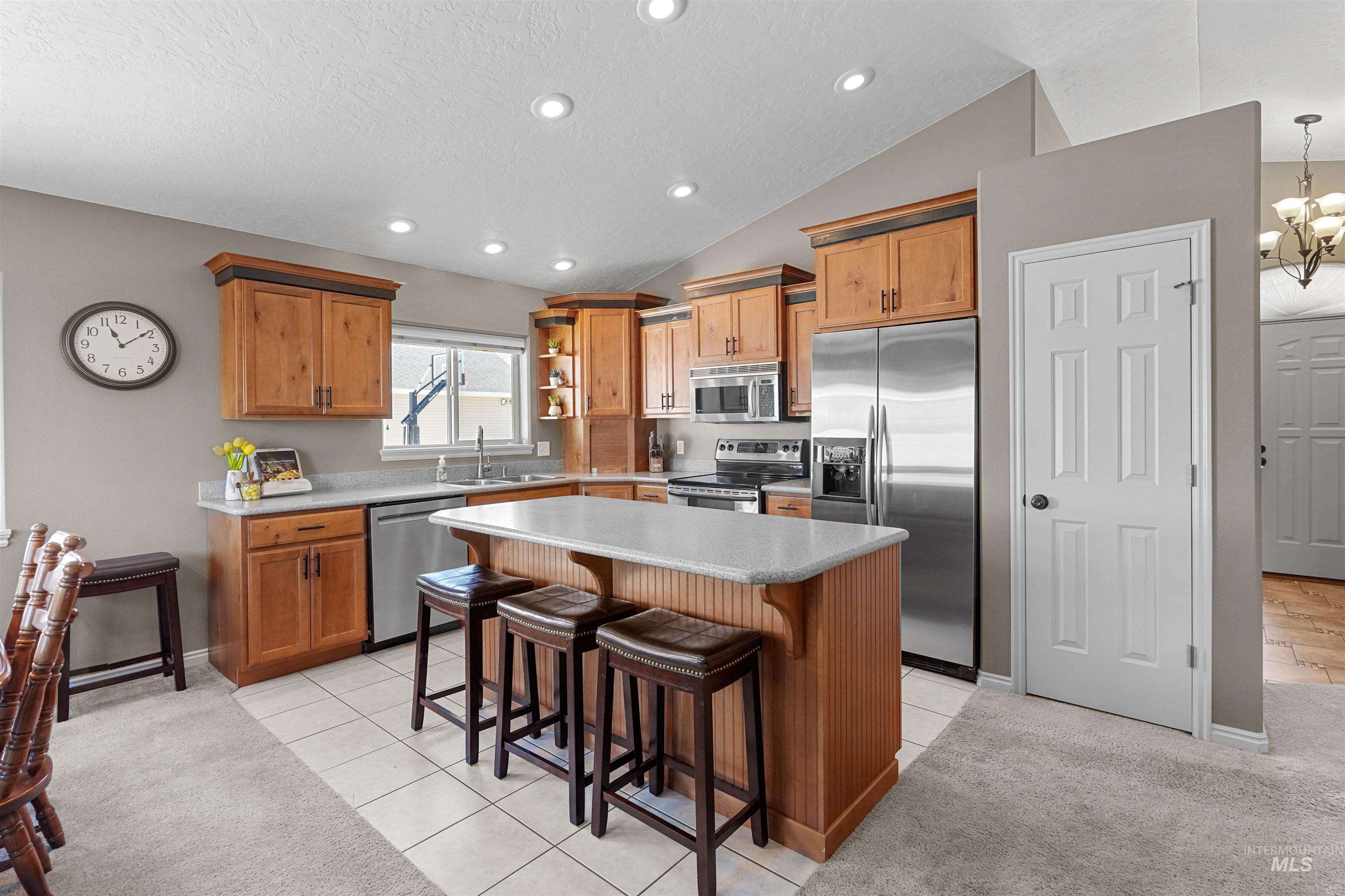 72 Pelican Drive, Rupert, Idaho 83350, 5 Bedrooms, 3 Bathrooms, Residential For Sale, Price $575,000, 98979005