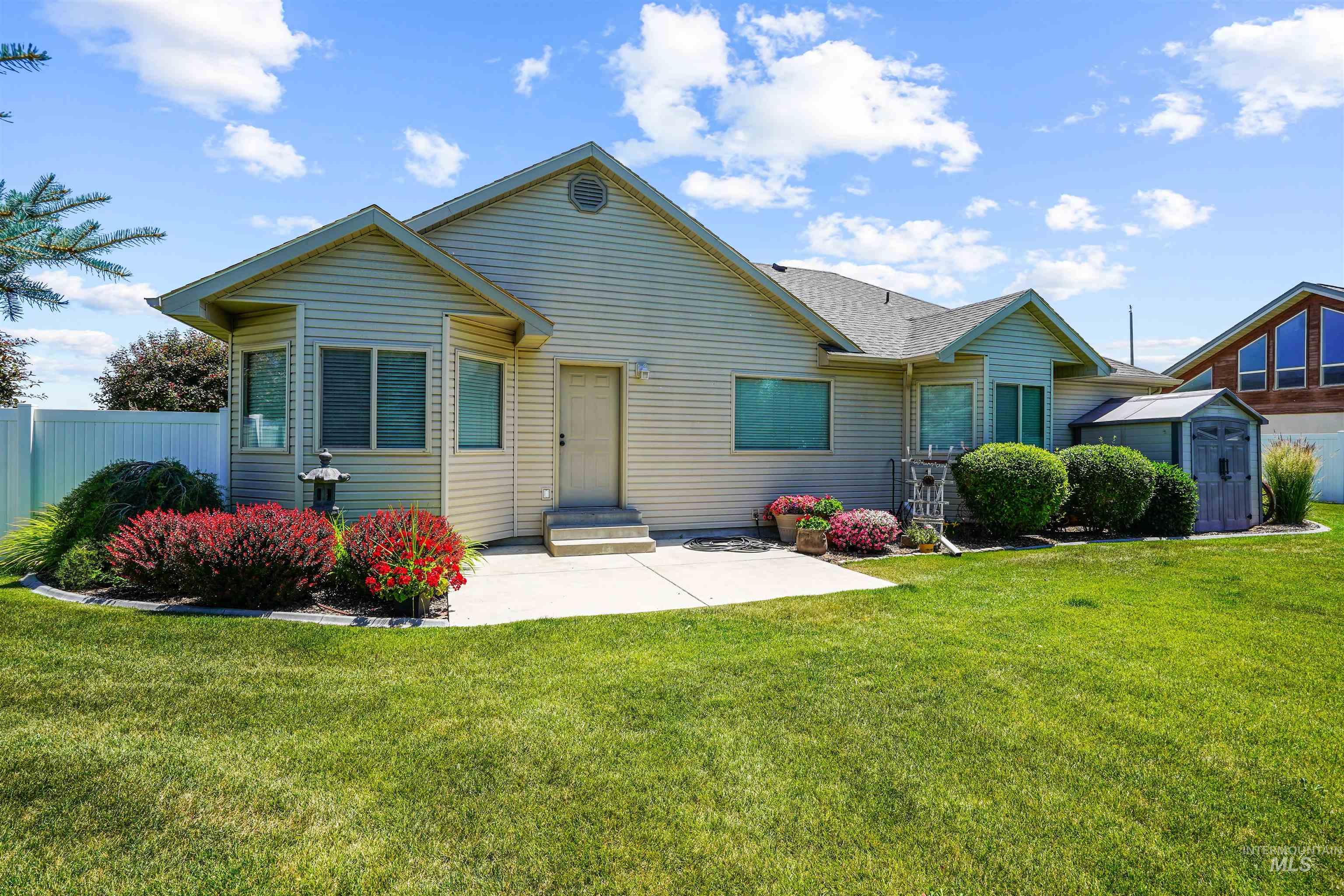 72 Pelican Drive, Rupert, Idaho 83350, 5 Bedrooms, 3 Bathrooms, Residential For Sale, Price $575,000, 98979005