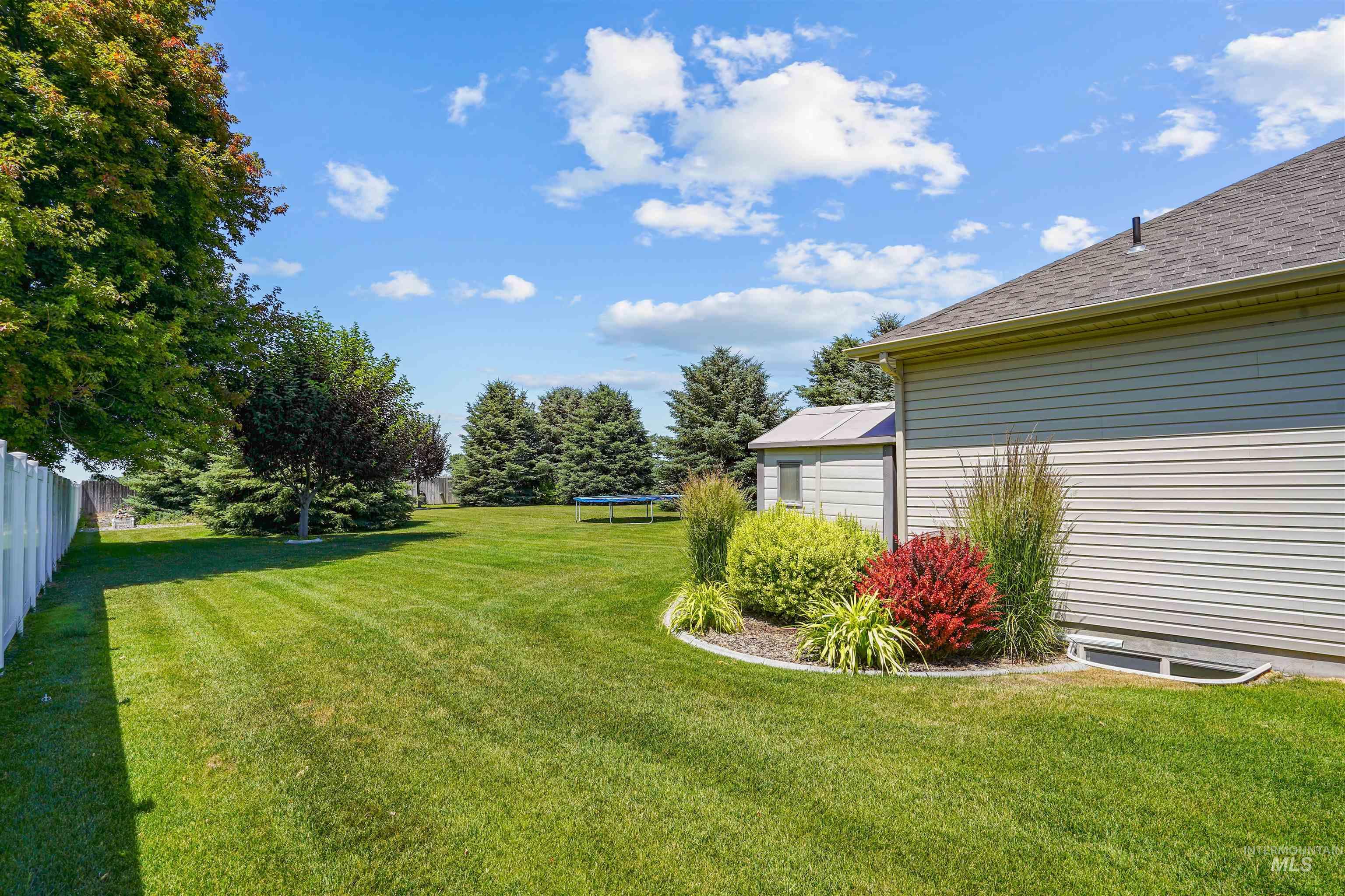 72 Pelican Drive, Rupert, Idaho 83350, 5 Bedrooms, 3 Bathrooms, Residential For Sale, Price $575,000, 98979005