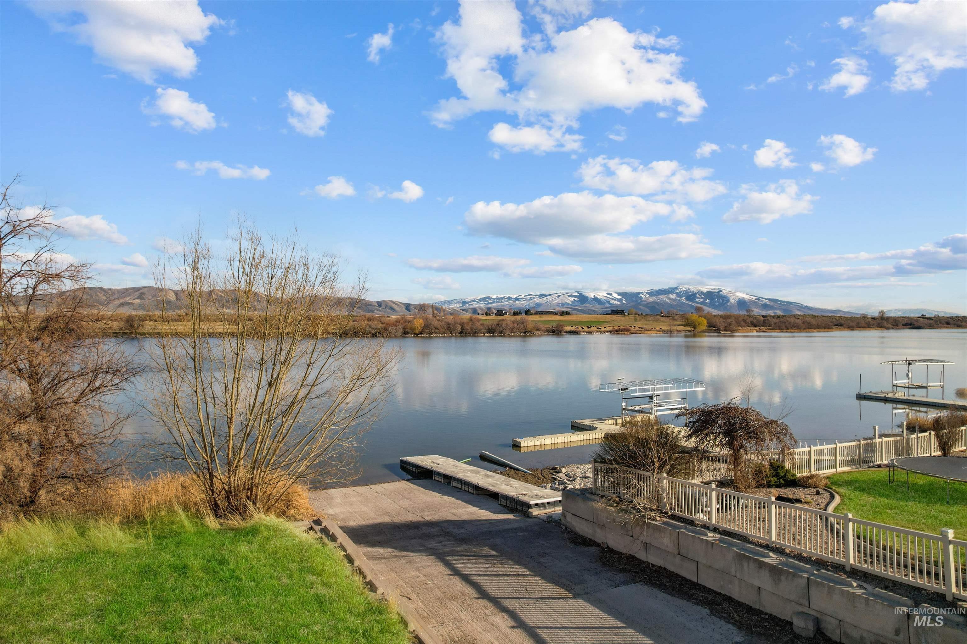 72 Pelican Drive, Rupert, Idaho 83350, 5 Bedrooms, 3 Bathrooms, Residential For Sale, Price $575,000, 98979005