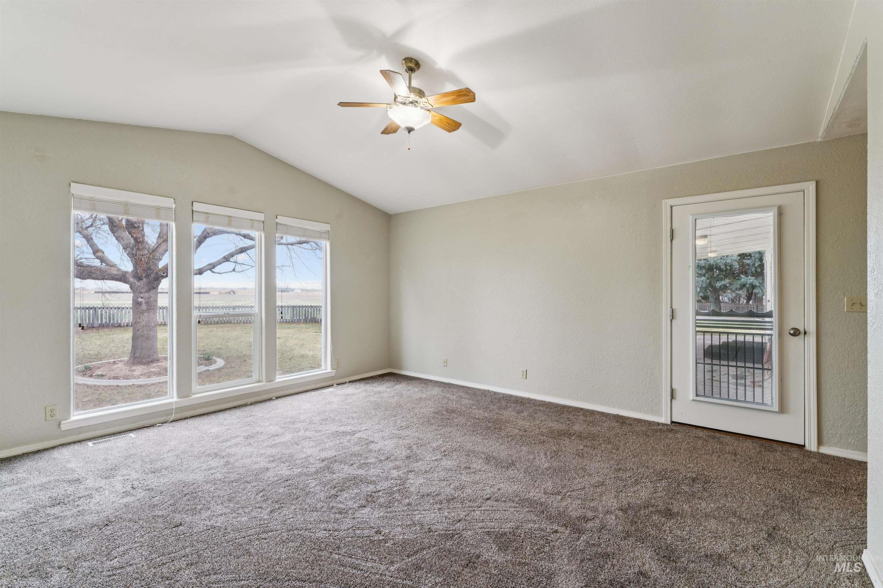 25585 Birdie Dr., Caldwell, Idaho 83607, 2 Bedrooms, 2.5 Bathrooms, Residential For Sale, Price $539,900, 98979008