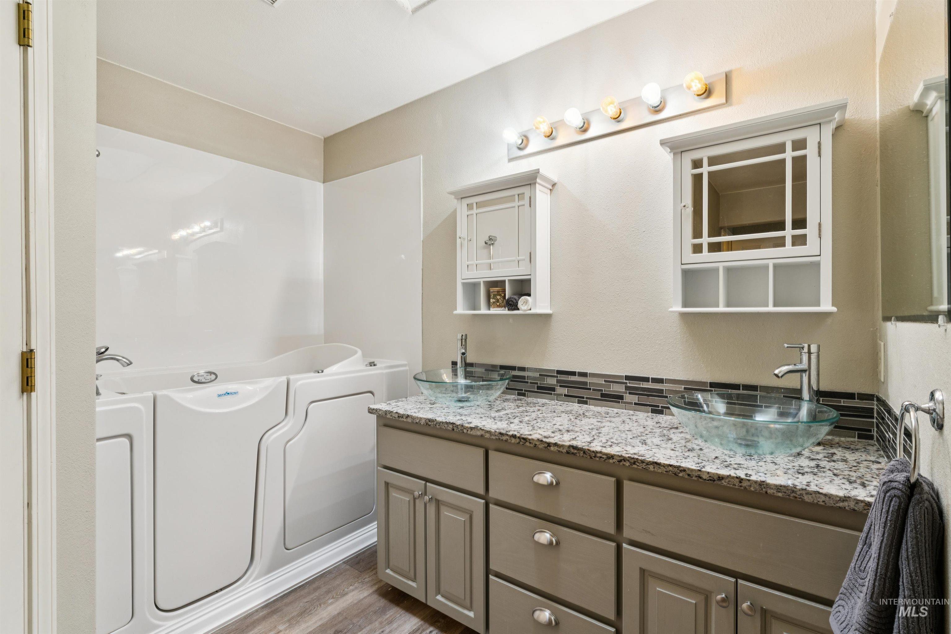 25585 Birdie Dr., Caldwell, Idaho 83607, 2 Bedrooms, 2.5 Bathrooms, Residential For Sale, Price $539,900, 98979008