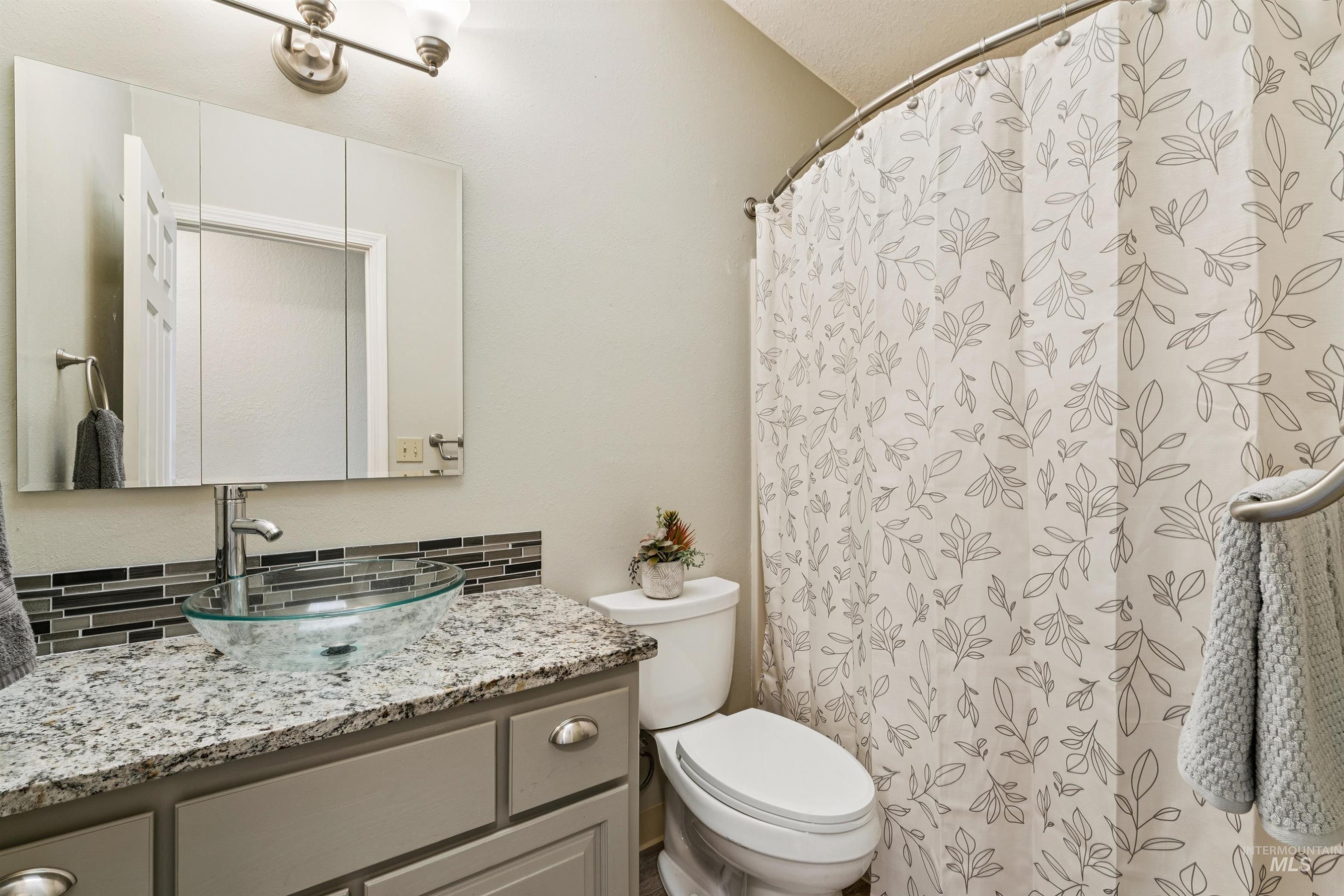 25585 Birdie Dr., Caldwell, Idaho 83607, 2 Bedrooms, 2.5 Bathrooms, Residential For Sale, Price $539,900, 98979008