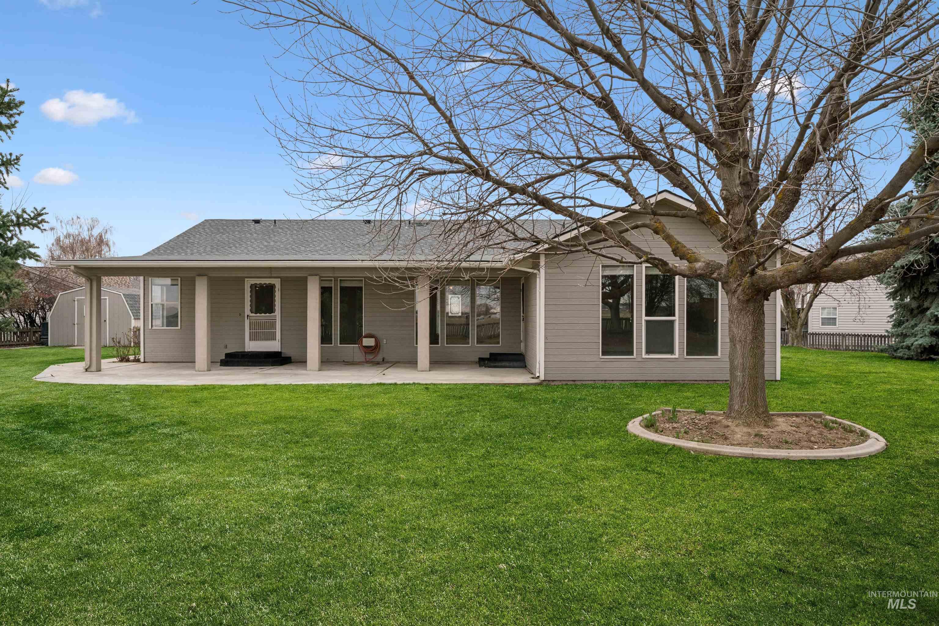 25585 Birdie Dr., Caldwell, Idaho 83607, 2 Bedrooms, 2.5 Bathrooms, Residential For Sale, Price $539,900, 98979008