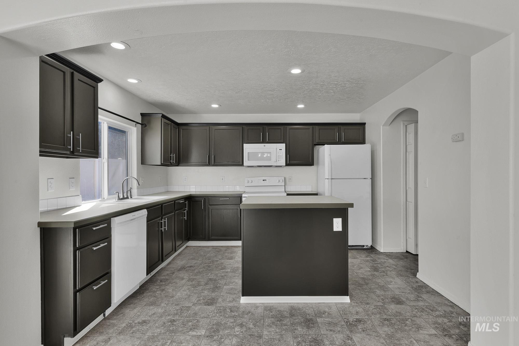 17224 N Judith Ave, Nampa, Idaho 83687, 4 Bedrooms, 2.5 Bathrooms, Residential For Sale, Price $439,000, 98979010