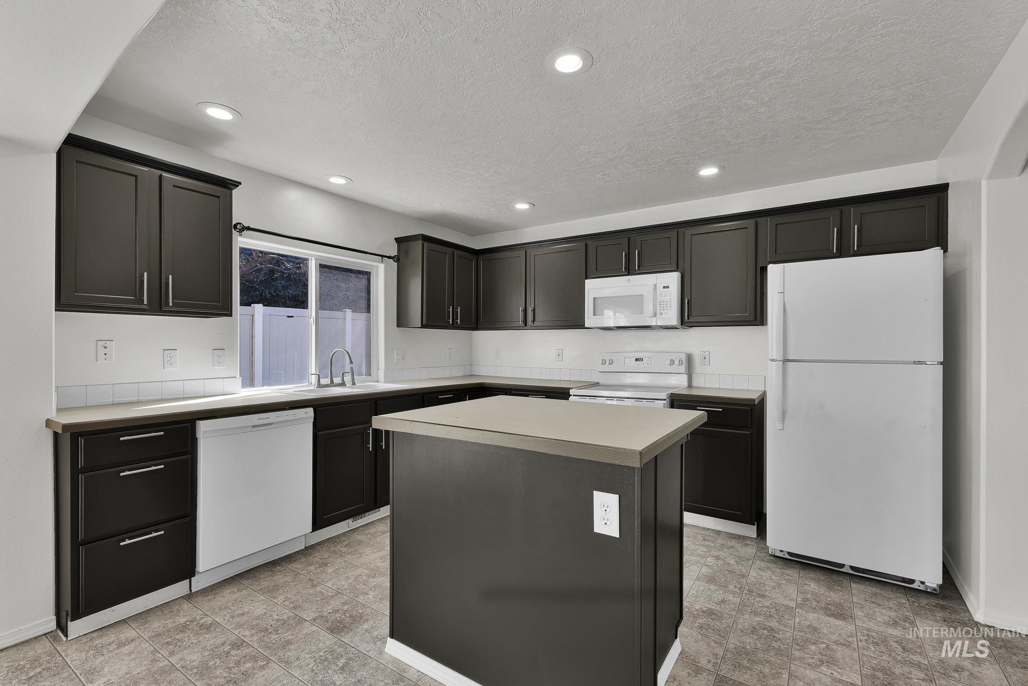 17224 N Judith Ave, Nampa, Idaho 83687, 4 Bedrooms, 2.5 Bathrooms, Residential For Sale, Price $439,000, 98979010