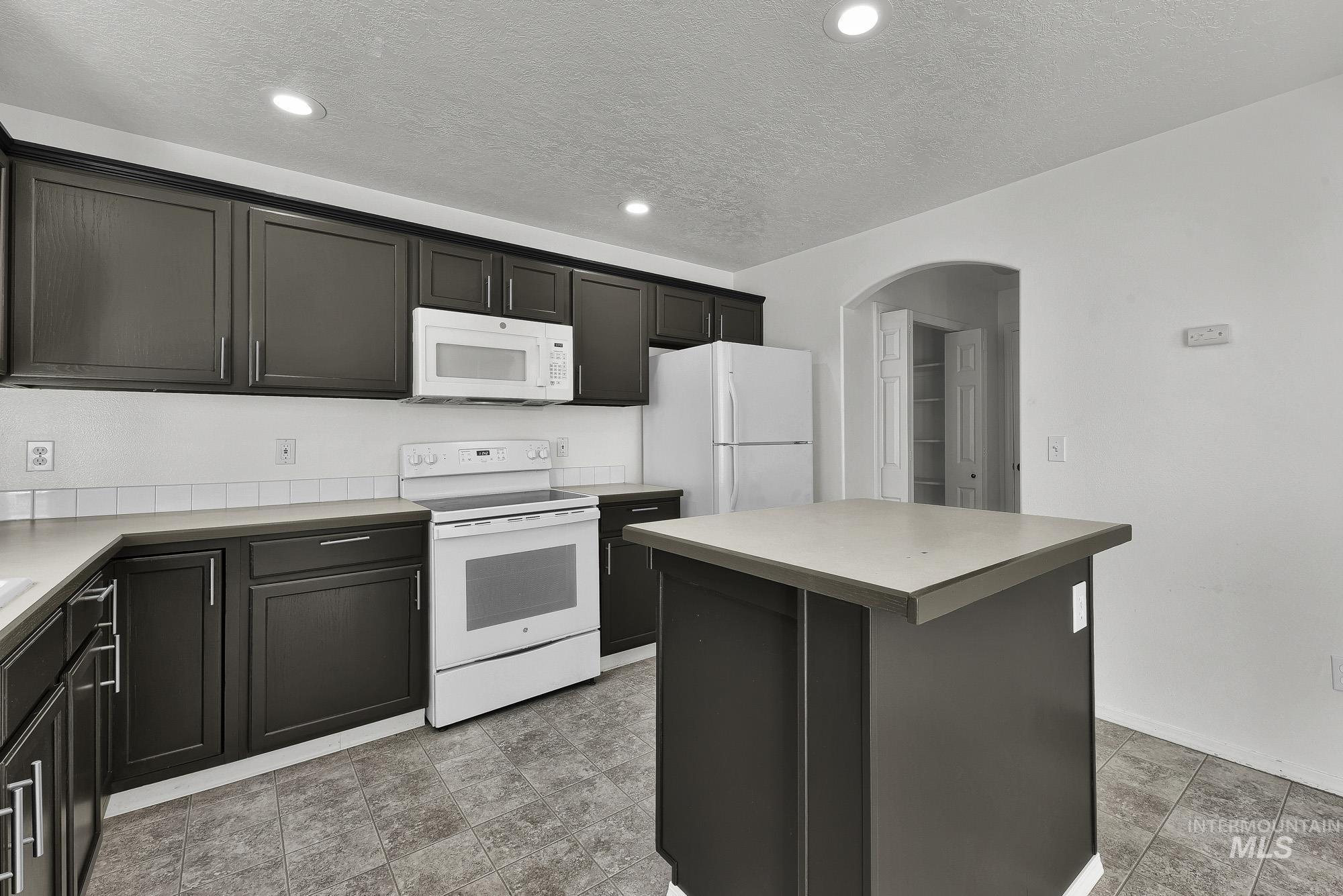 17224 N Judith Ave, Nampa, Idaho 83687, 4 Bedrooms, 2.5 Bathrooms, Residential For Sale, Price $439,000, 98979010