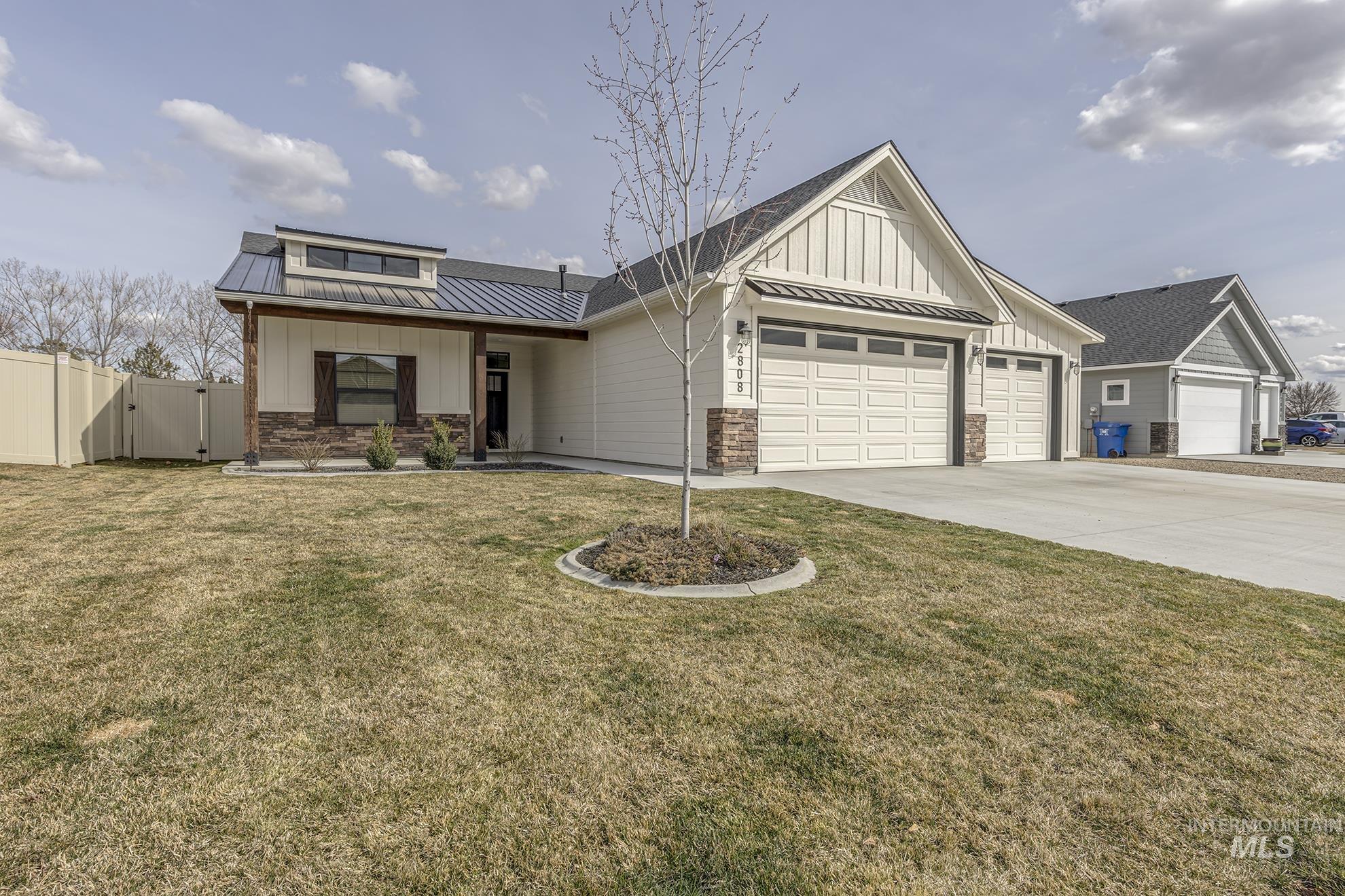 2808 Tamarack Court, Fruitland, Idaho 83619, 3 Bedrooms, 2 Bathrooms, Residential For Sale, Price $449,000, 98979011