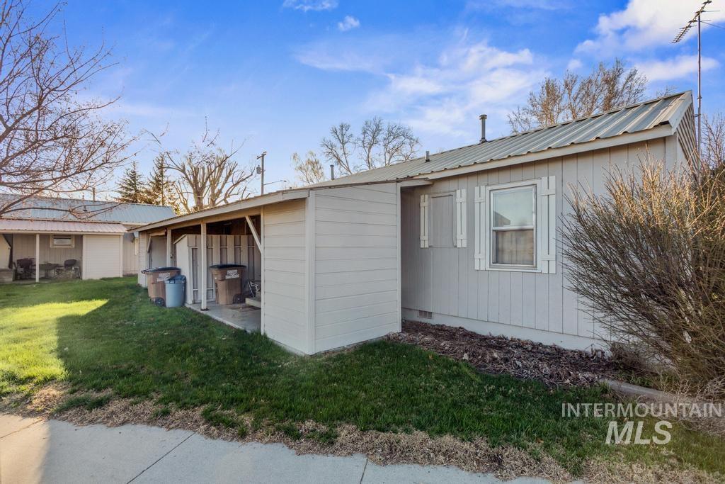 101/103 Wilson, Emmett, Idaho 83617, 2 Bedrooms, 1 Bathroom, Residential Income For Sale, Price $539,900,MLS 98979013
