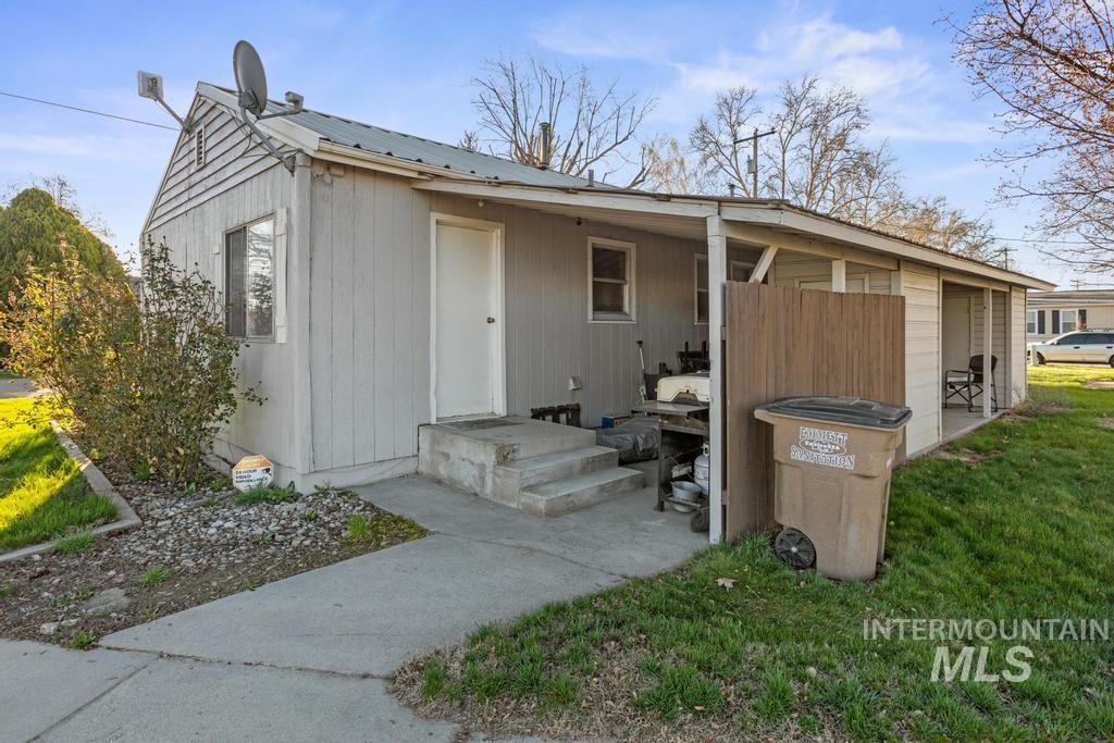 101/103 Wilson, Emmett, Idaho 83617, 2 Bedrooms, 1 Bathroom, Residential Income For Sale, Price $539,900,MLS 98979013