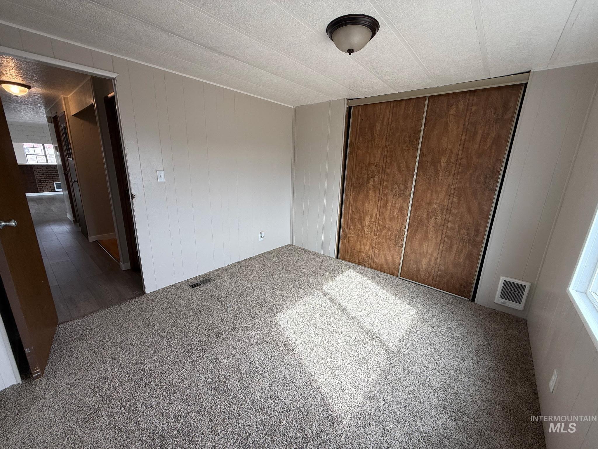 2910 S 1300 E, Hagerman, Idaho 83332-5884, 2 Bedrooms, 1 Bathroom, Residential For Sale, Price $245,000,MLS 98979017