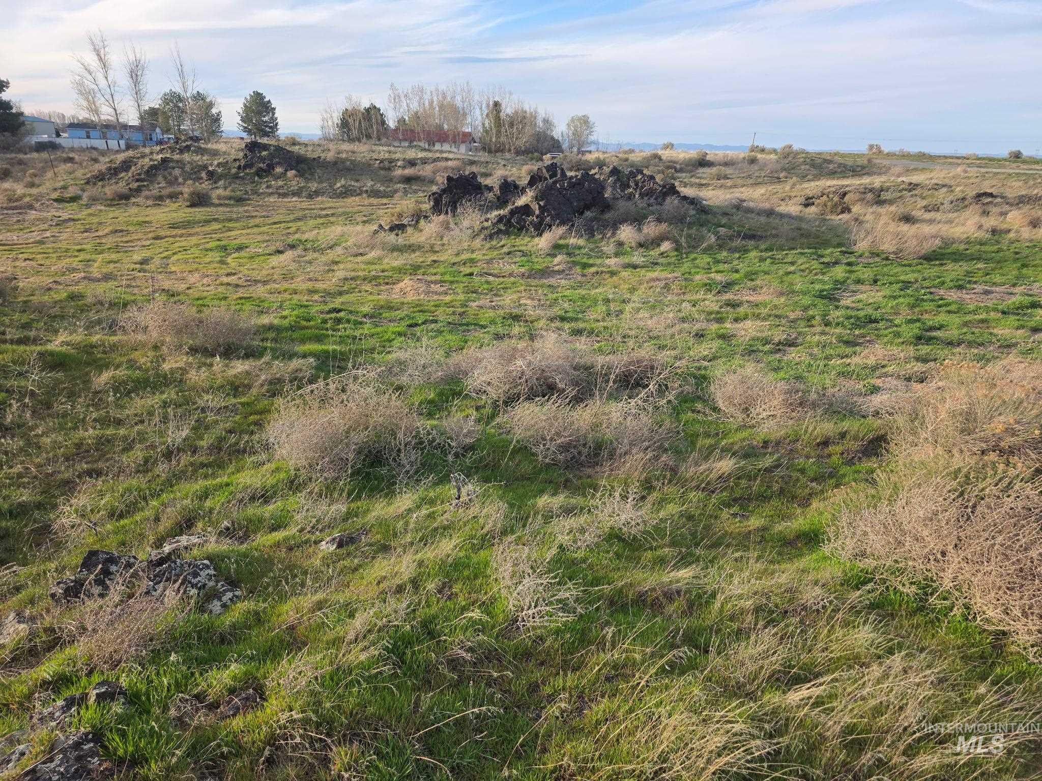 2910 S 1300 E, Hagerman, Idaho 83332-5884, 2 Bedrooms, 1 Bathroom, Residential For Sale, Price $245,000,MLS 98979017