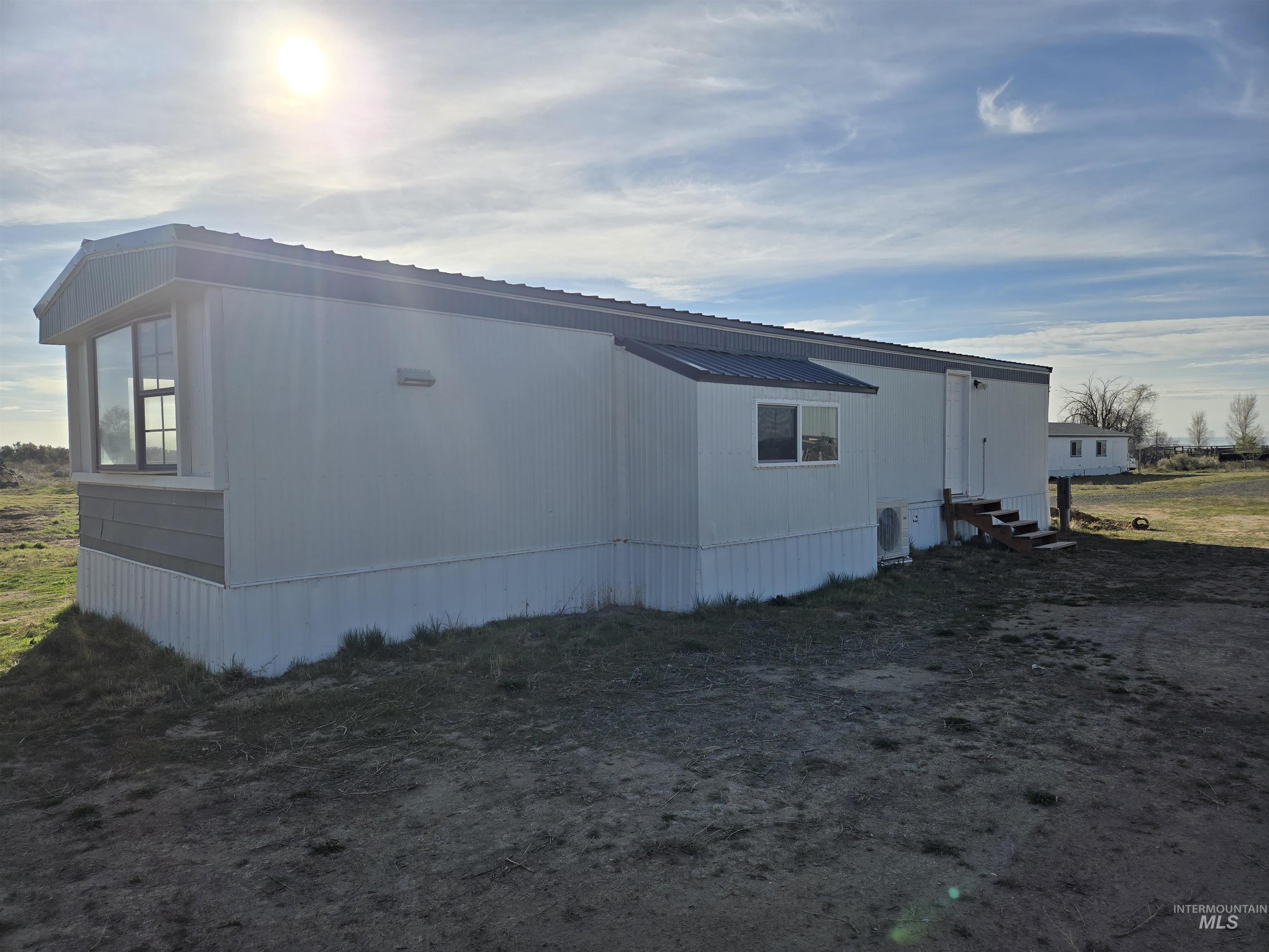 2910 S 1300 E, Hagerman, Idaho 83332-5884, 2 Bedrooms, 1 Bathroom, Residential For Sale, Price $245,000,MLS 98979017