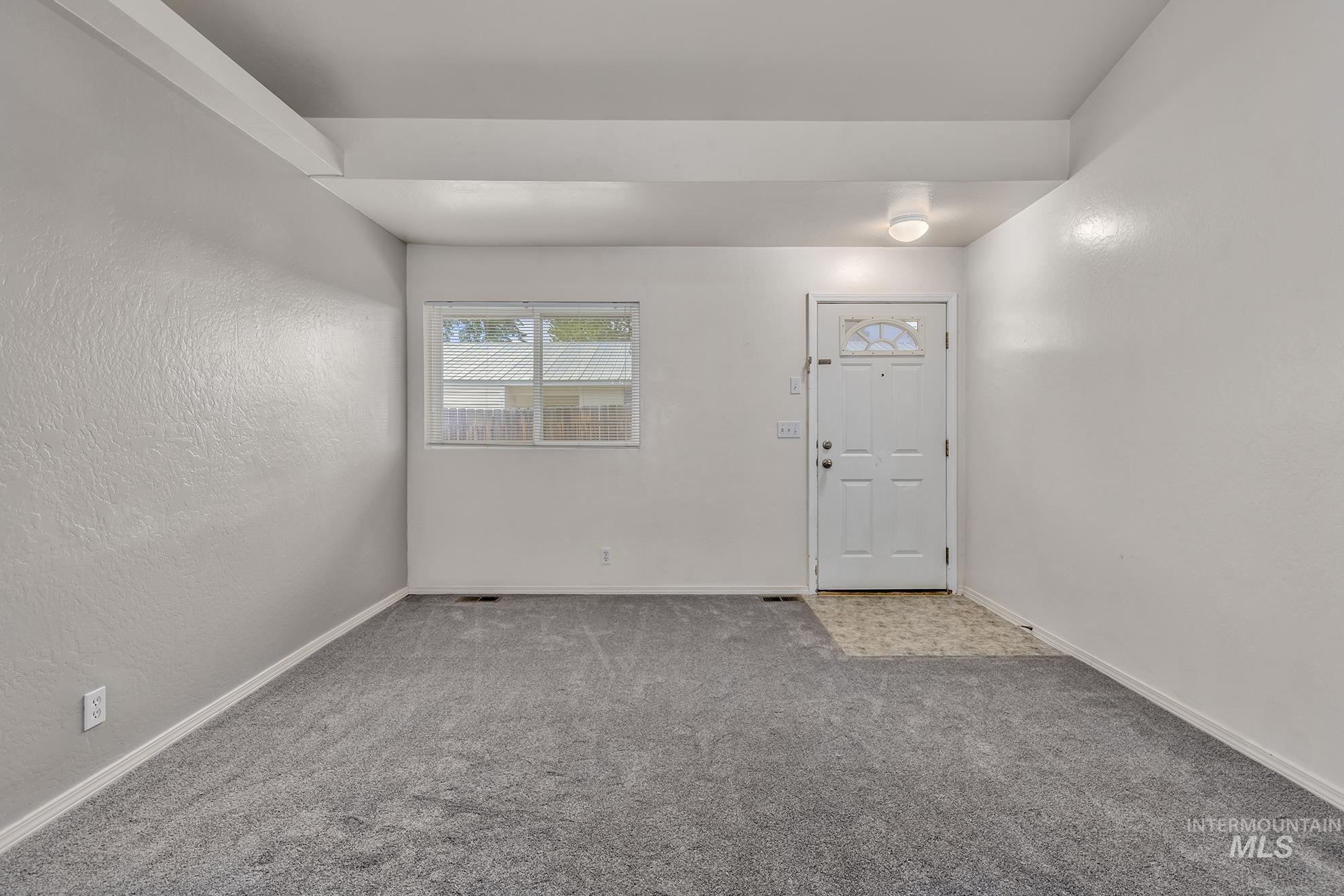 426 S Utah, Fruitland, Idaho 83619, 2 Bedrooms, 2 Bathrooms, Residential Income For Sale, Price $449,000,MLS 98979021