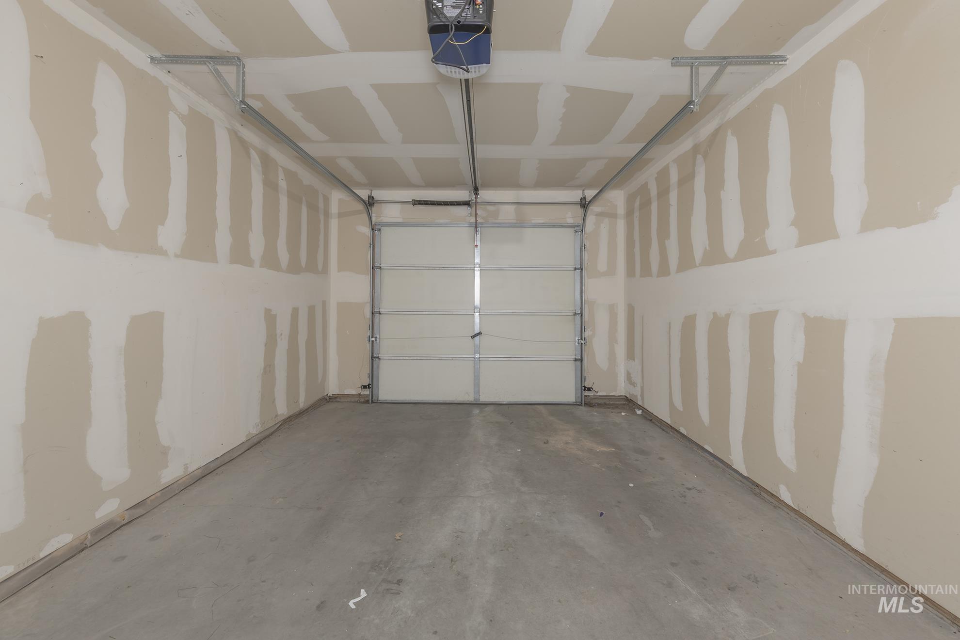 426 S Utah, Fruitland, Idaho 83619, 2 Bedrooms, 2 Bathrooms, Residential Income For Sale, Price $449,000,MLS 98979021