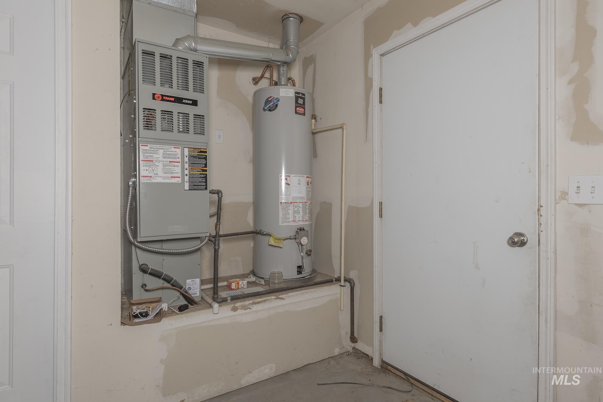 426 S Utah, Fruitland, Idaho 83619, 2 Bedrooms, 2 Bathrooms, Residential Income For Sale, Price $449,000,MLS 98979021