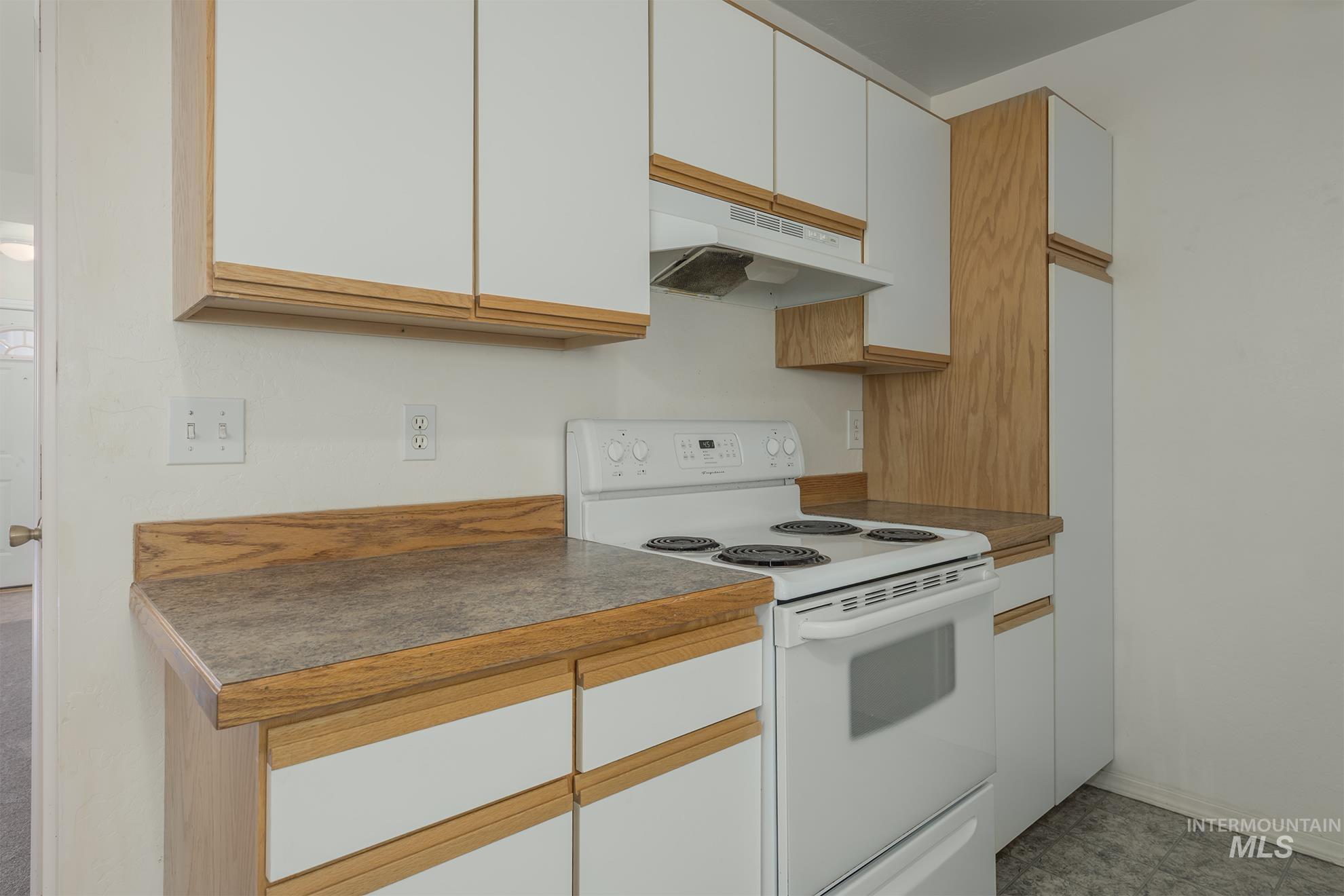 426 S Utah, Fruitland, Idaho 83619, 2 Bedrooms, 2 Bathrooms, Residential Income For Sale, Price $449,000,MLS 98979021