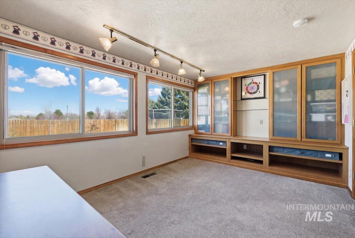 3060 S Black Hills Dr, Boise, Idaho 83709, 4 Bedrooms, 2.5 Bathrooms, Residential For Sale, Price $750,000,MLS 98979025