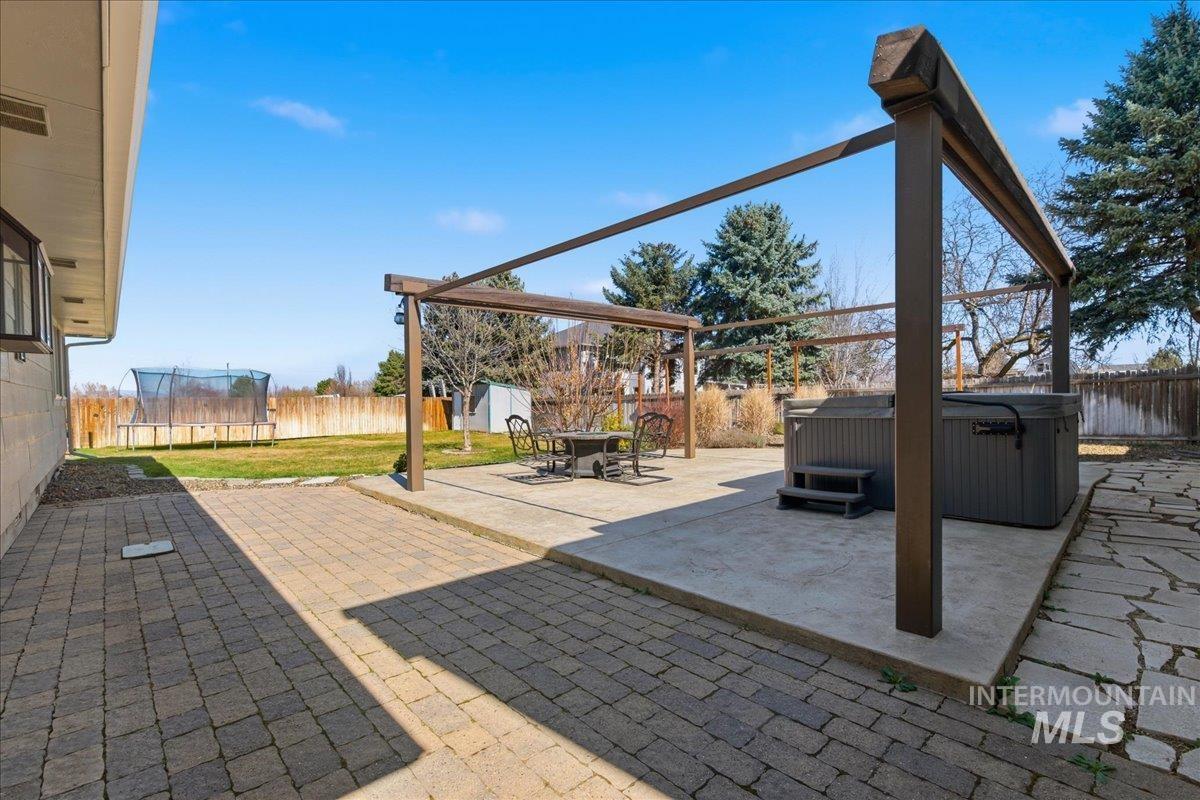 3060 S Black Hills Dr, Boise, Idaho 83709, 4 Bedrooms, 2.5 Bathrooms, Residential For Sale, Price $750,000,MLS 98979025