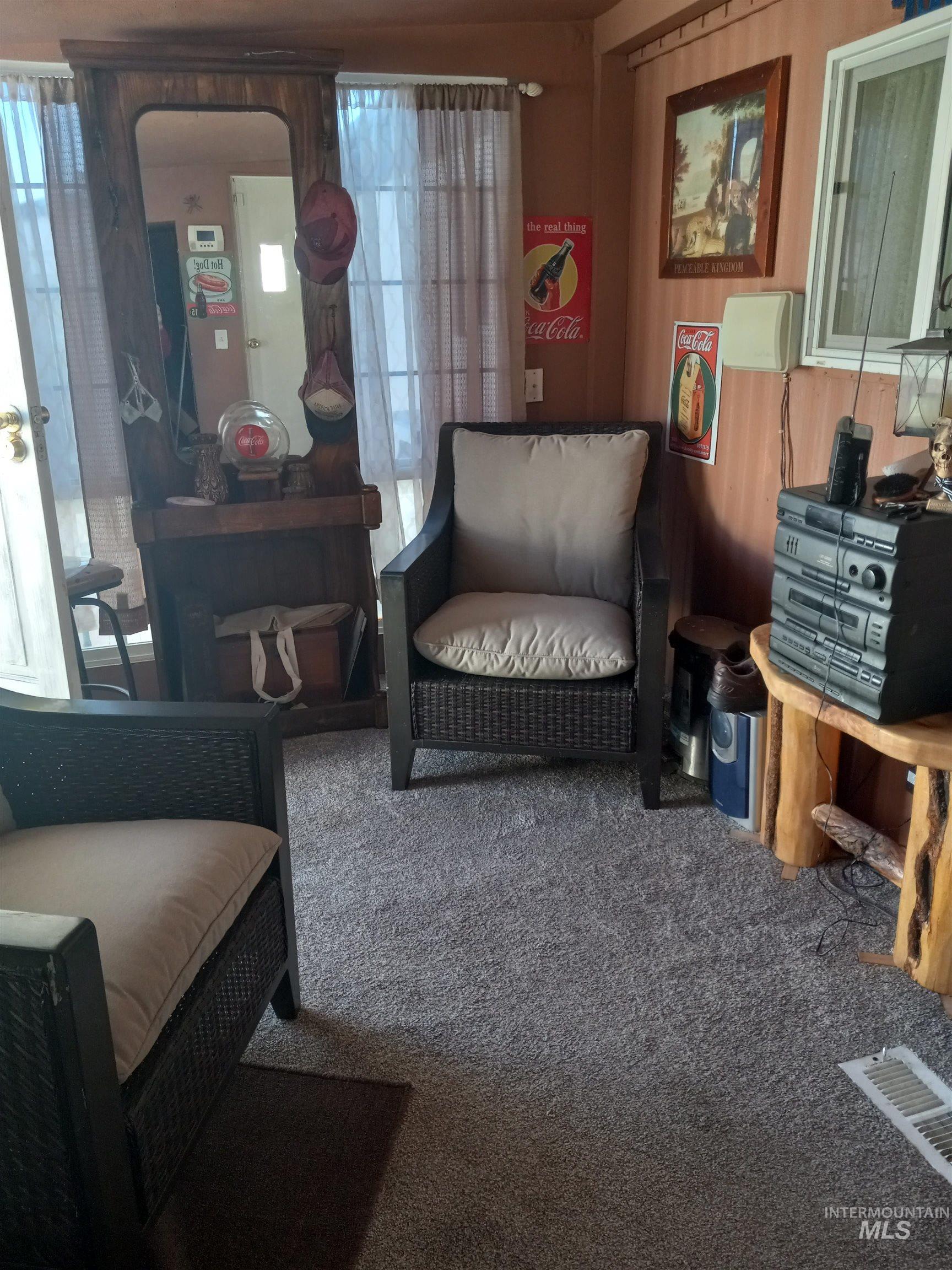 2205 E Linden, Caldwell, Idaho 83605, 2 Bedrooms, 1 Bathroom, Residential For Sale, Price $79,900,MLS 98979038