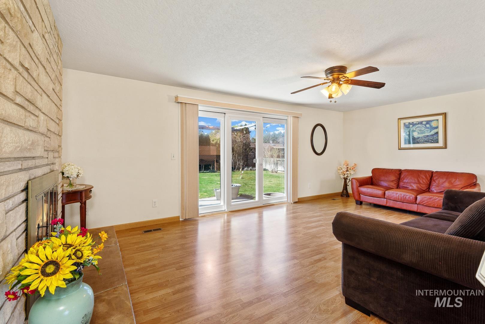 3861 N Sheringham Dr, Boise, Idaho 83704, 4 Bedrooms, 2 Bathrooms, Residential For Sale, Price $529,000, 98979039