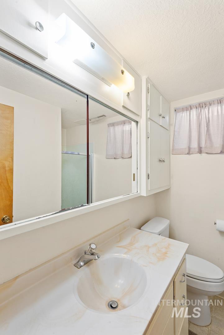 3861 N Sheringham Dr, Boise, Idaho 83704, 4 Bedrooms, 2 Bathrooms, Residential For Sale, Price $529,000, 98979039