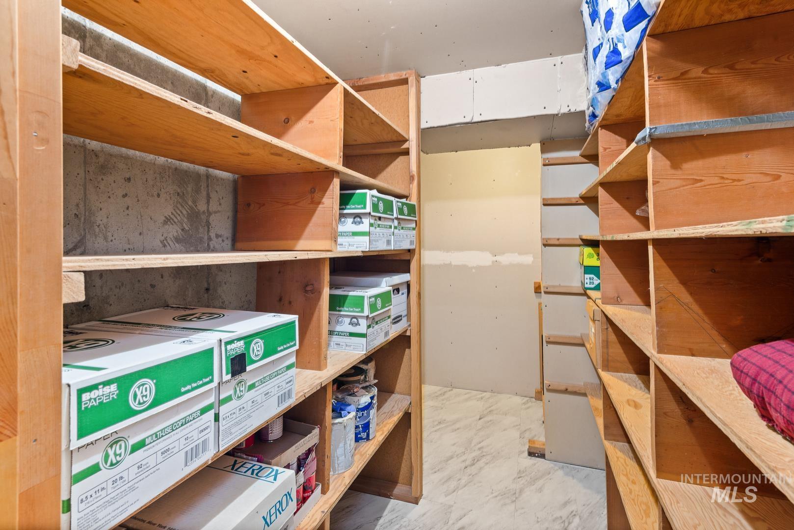 3861 N Sheringham Dr, Boise, Idaho 83704, 4 Bedrooms, 2 Bathrooms, Residential For Sale, Price $529,000, 98979039