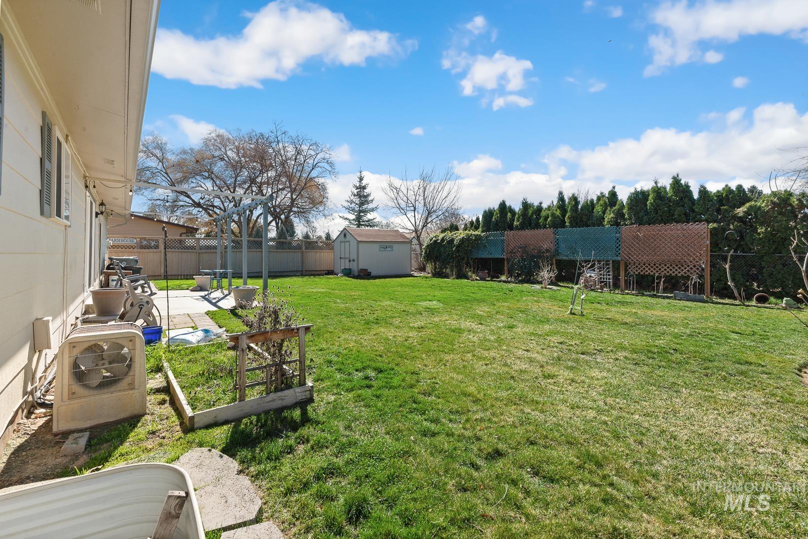 3861 N Sheringham Dr, Boise, Idaho 83704, 4 Bedrooms, 2 Bathrooms, Residential For Sale, Price $529,000, 98979039