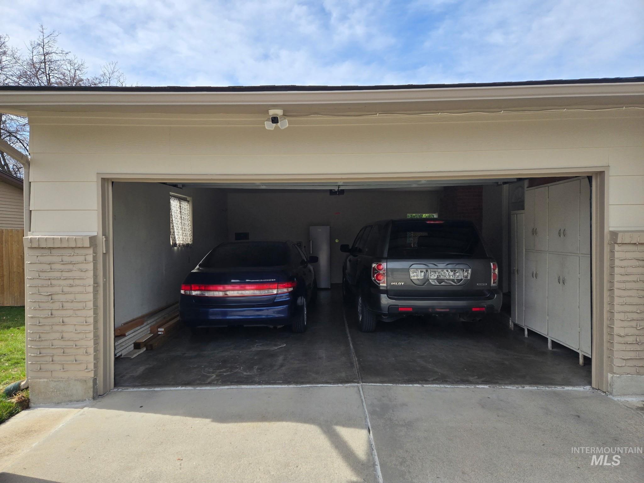 3861 N Sheringham Dr, Boise, Idaho 83704, 4 Bedrooms, 2 Bathrooms, Residential For Sale, Price $529,000, 98979039